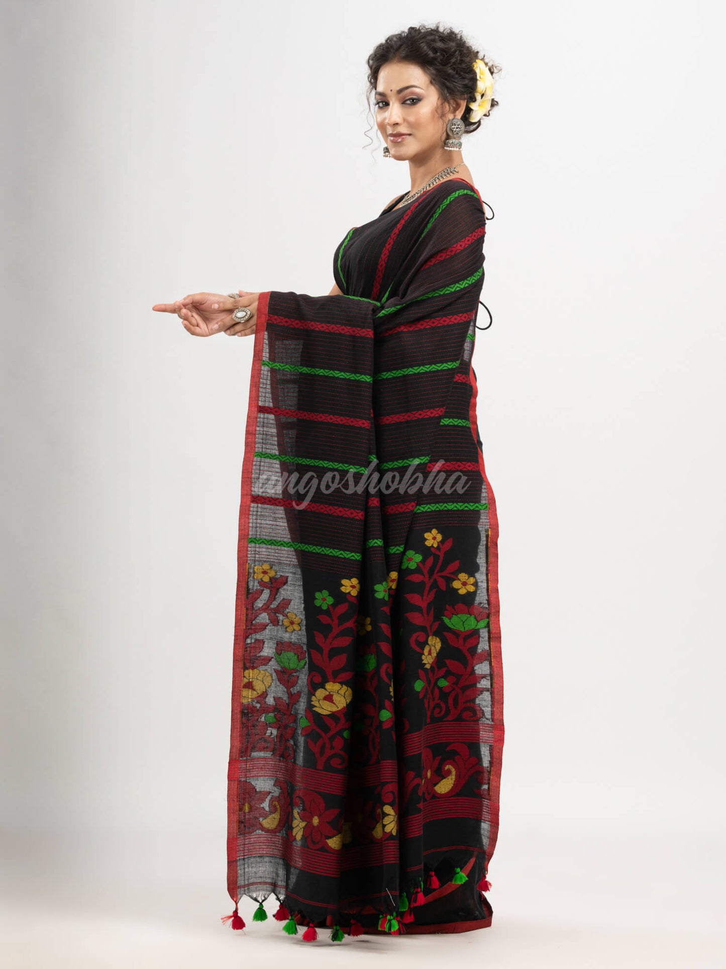 Black cotton handwoven jamdani saree