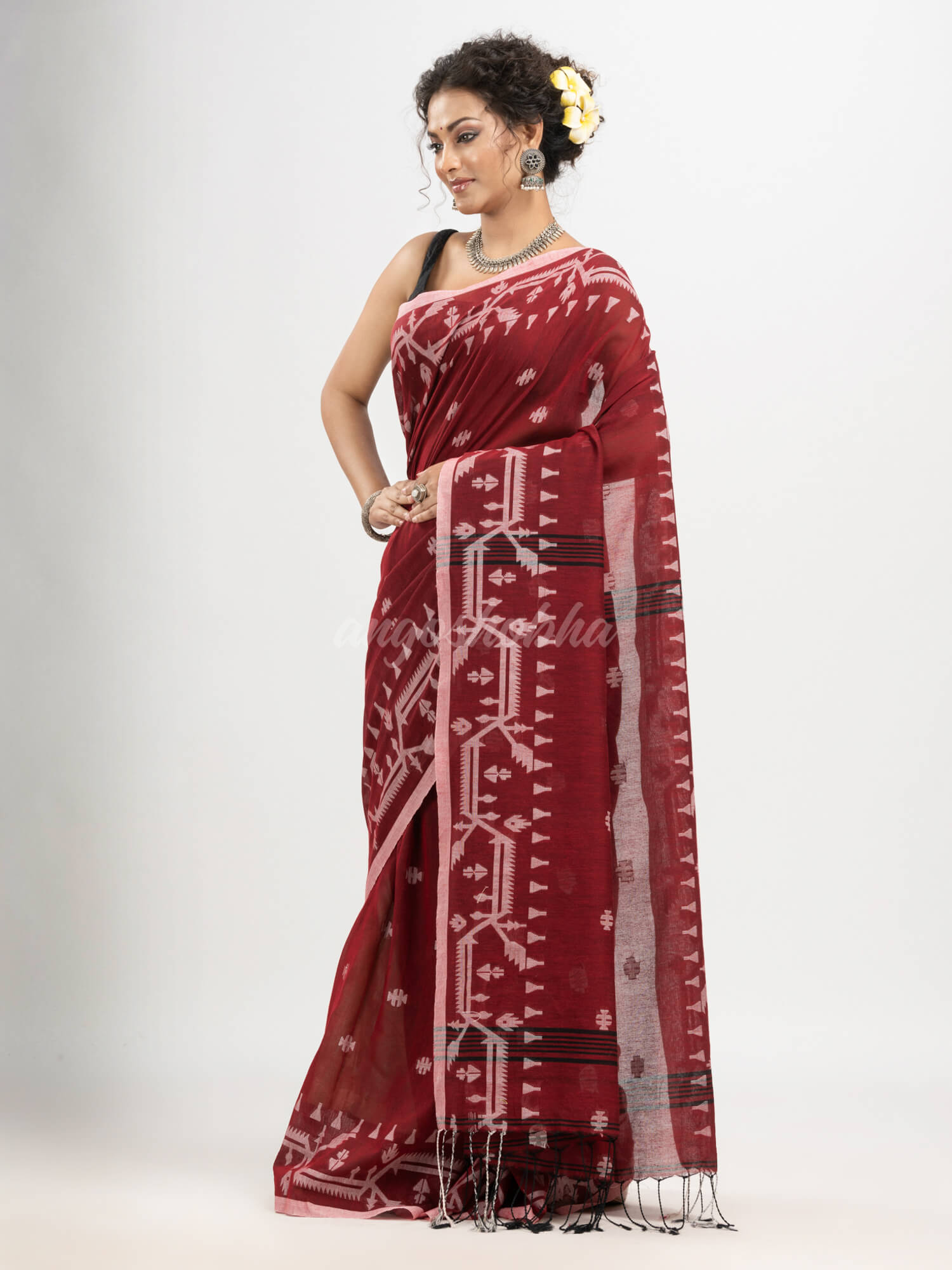 Maroon cotton jacquard jamdani saree
