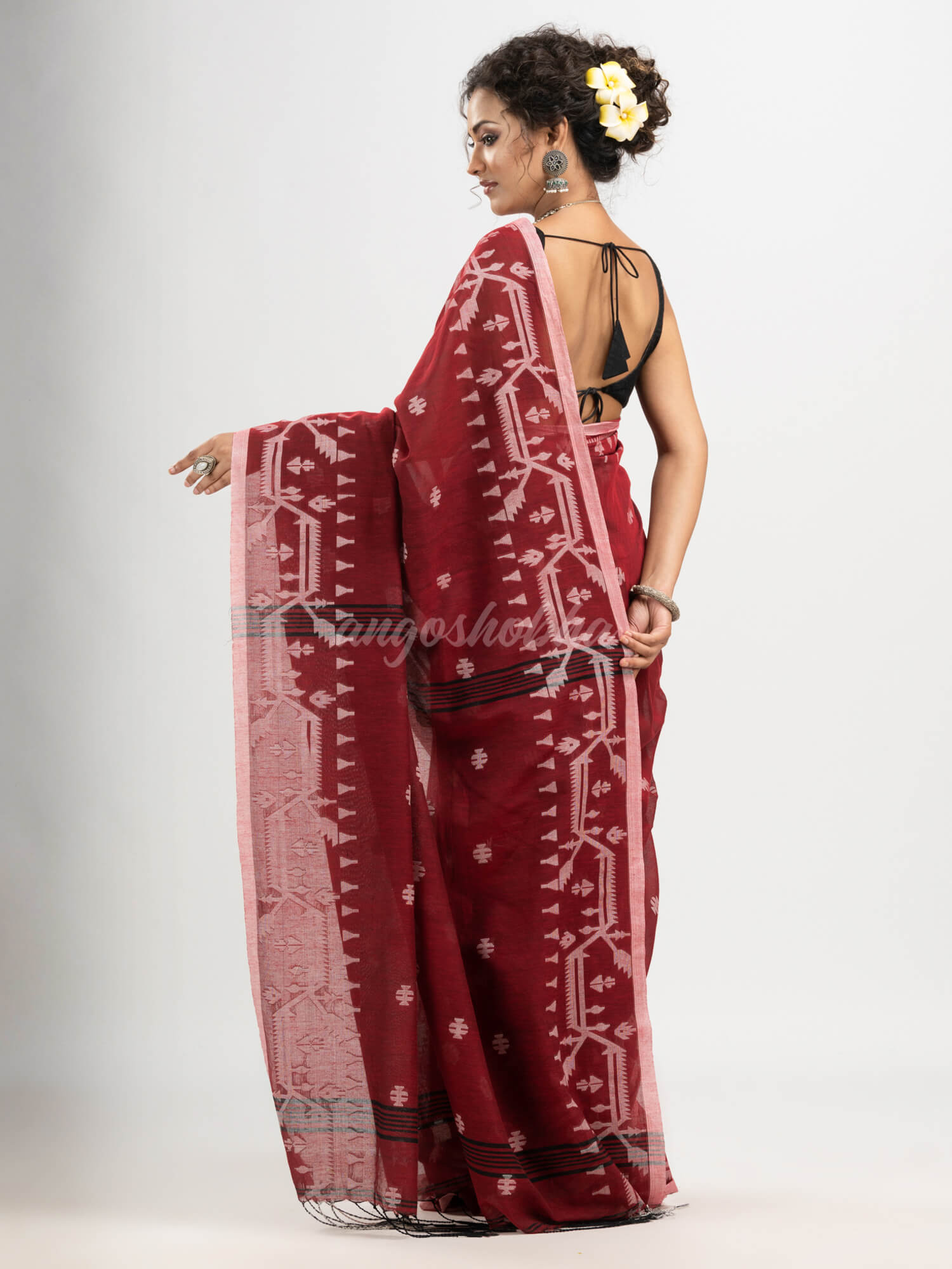 Maroon cotton jacquard jamdani saree