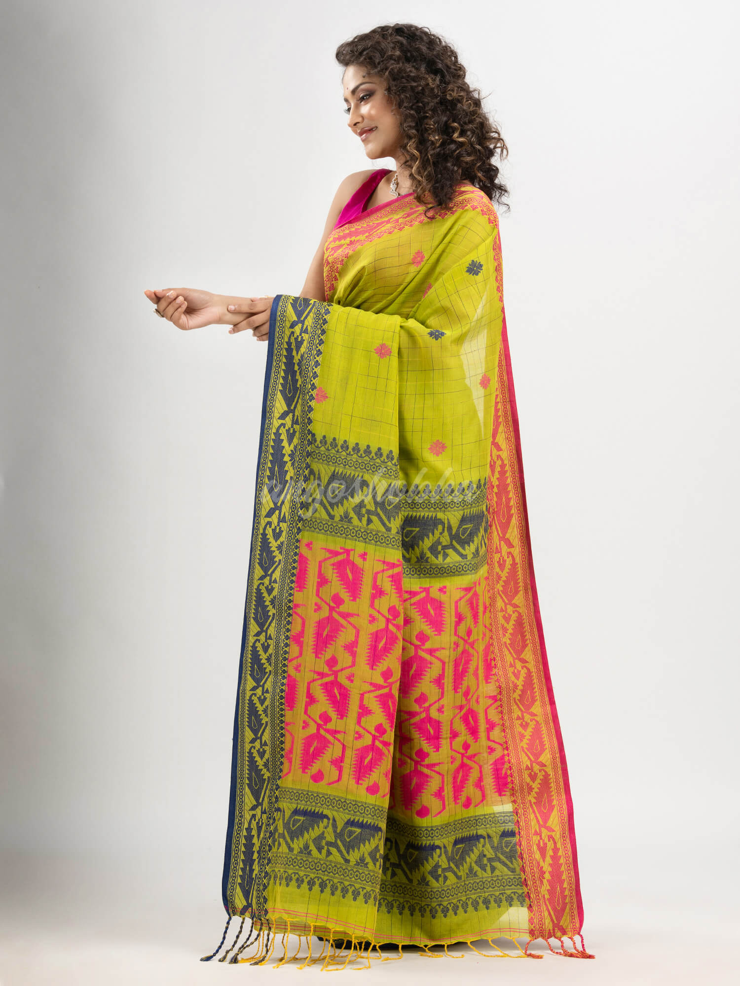 Pear Green cotton all body tai dai with pallu jacquard and ganga jamuna jacquard broder handloom saree