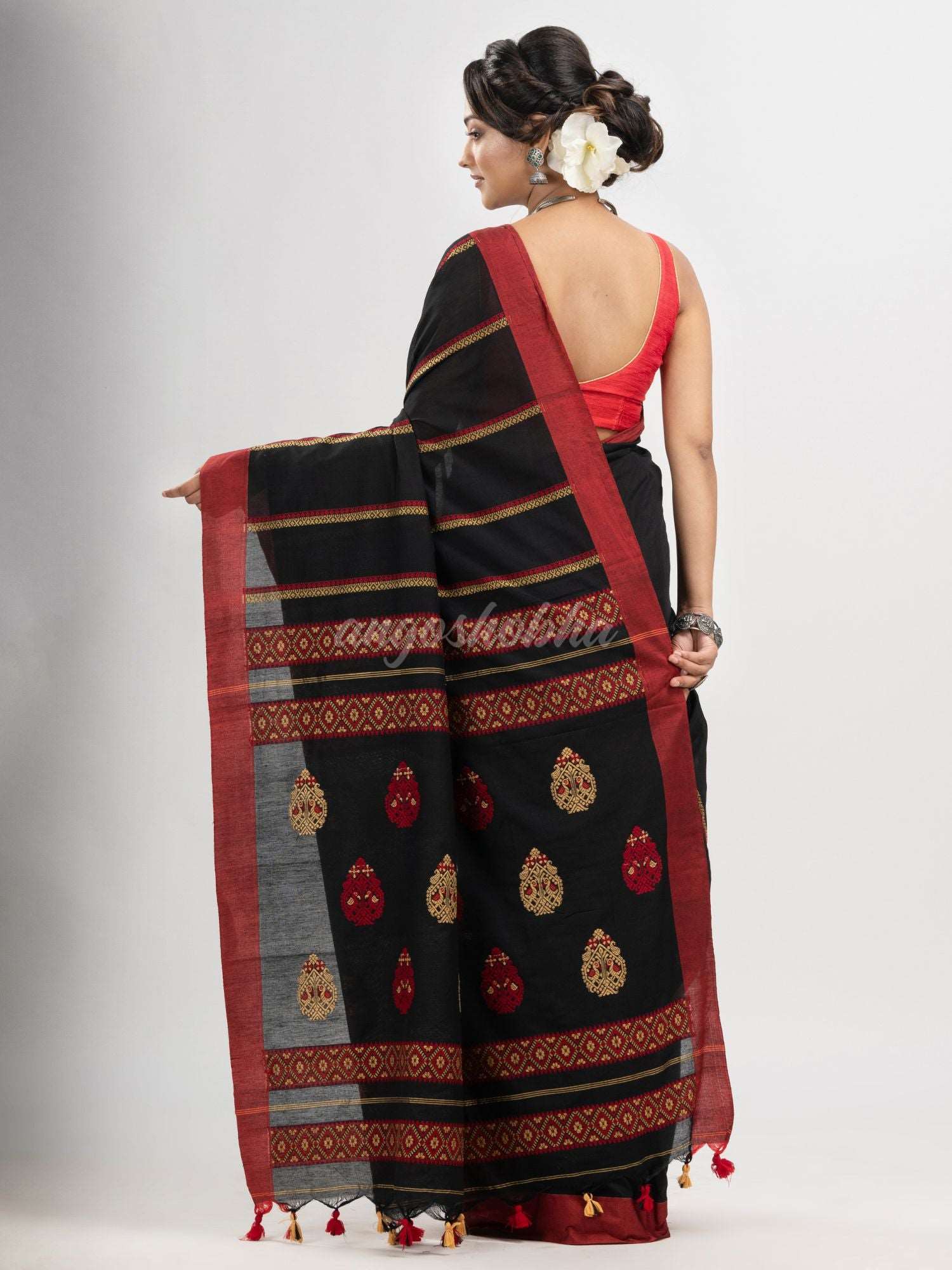 Black cotton all body jacquard stripe with pallu jacquard motive and solid broder handloom saree