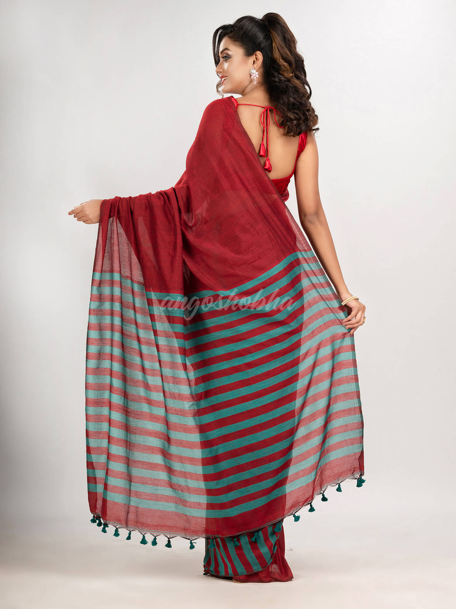 Maroon cotton molmol handloom saree