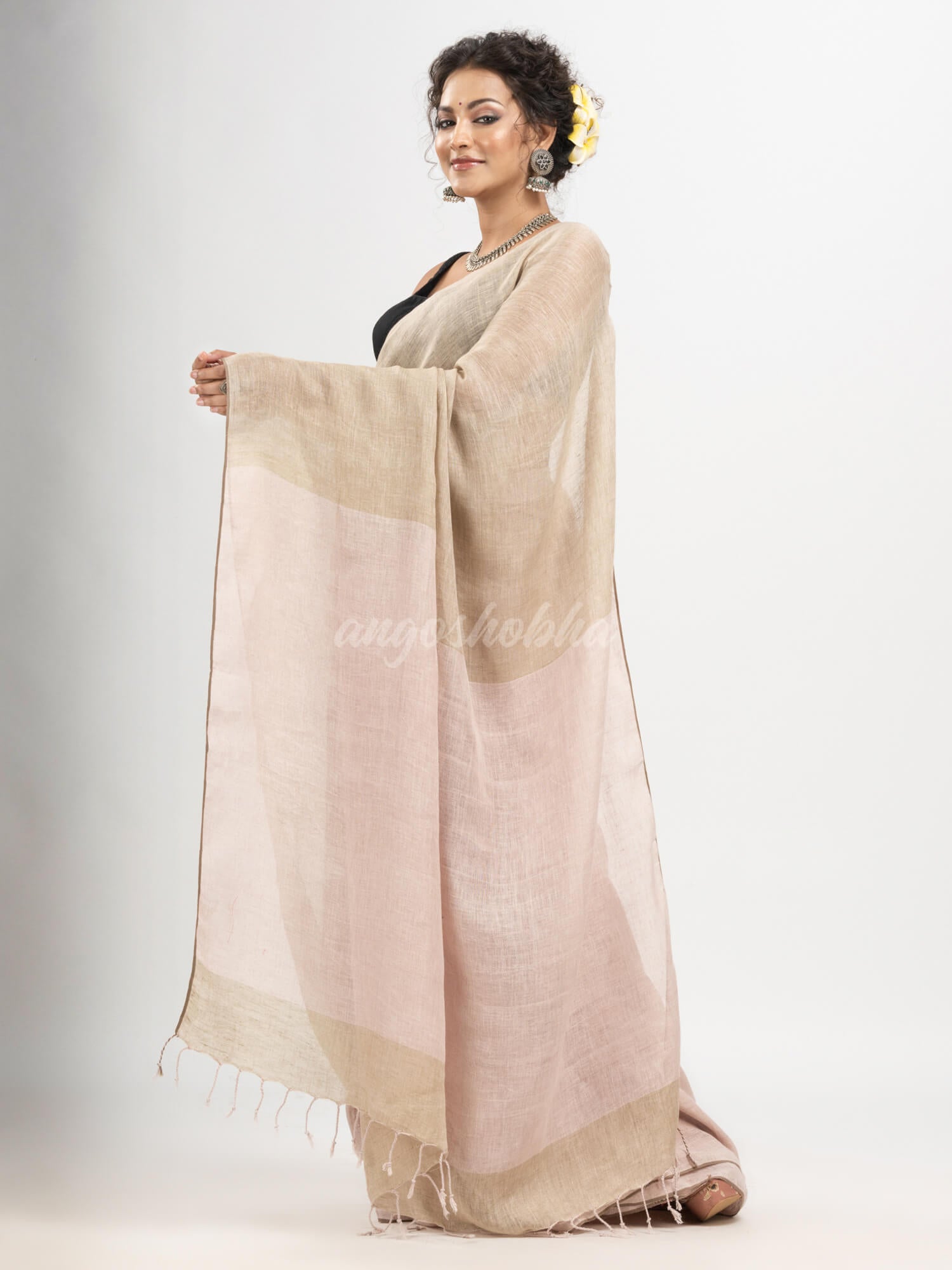 Oct Beige linen solid body with soft Pink Greenish Pallu handloom saree