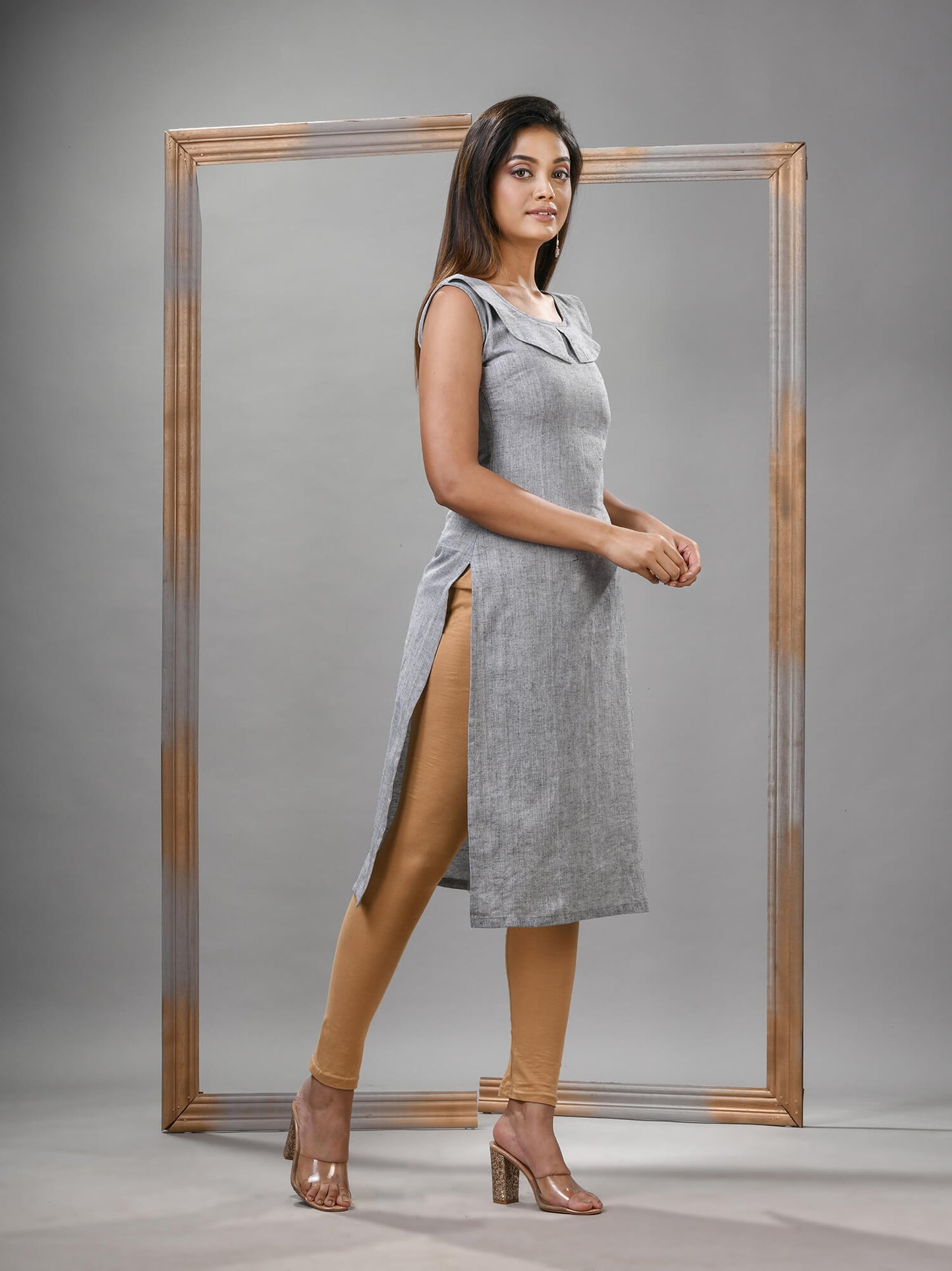 Silver Cotton Bengal Handwoven Kurti