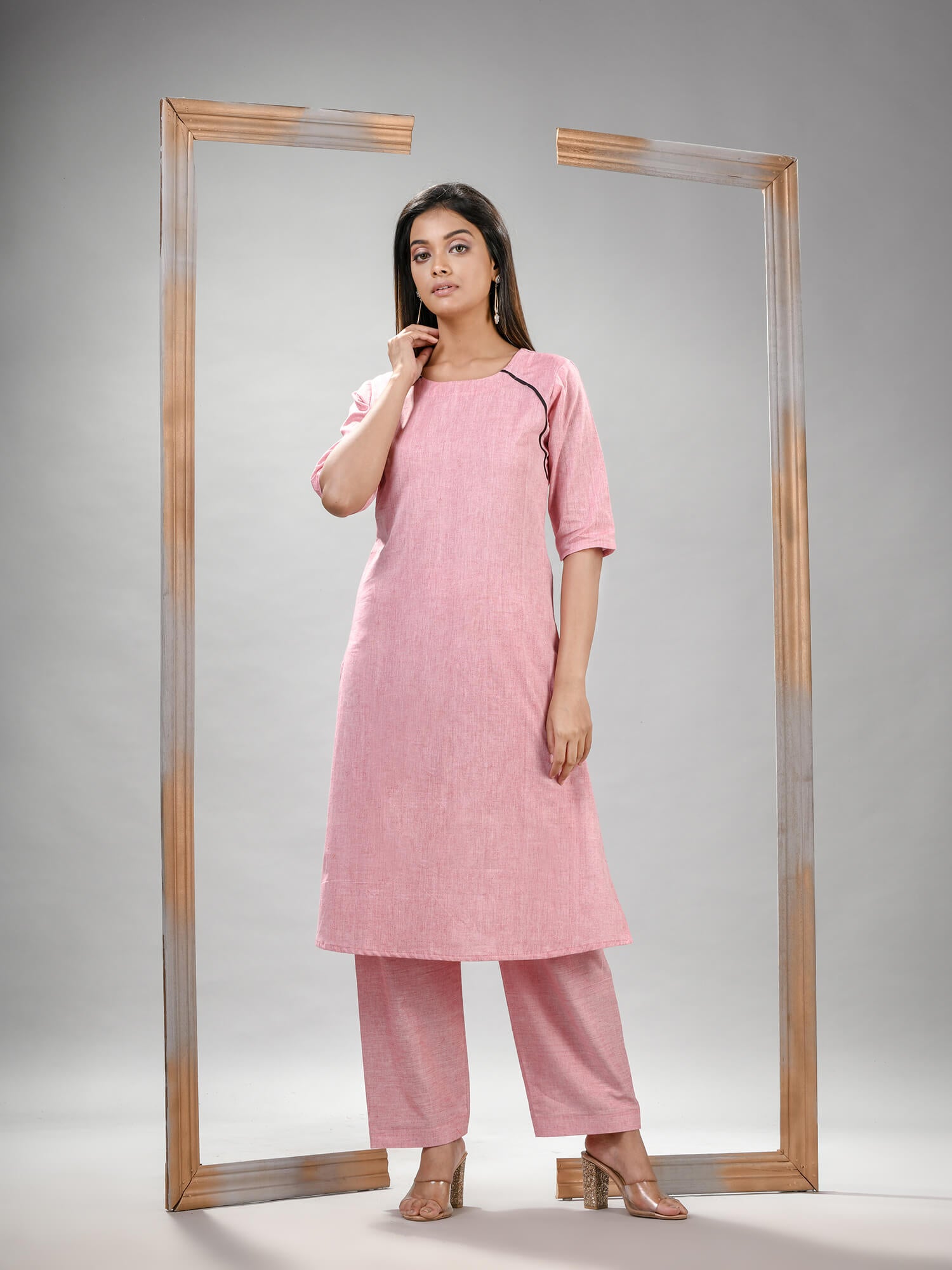 Crepe Pink Cotton Bengal Handwoven Kurta Set