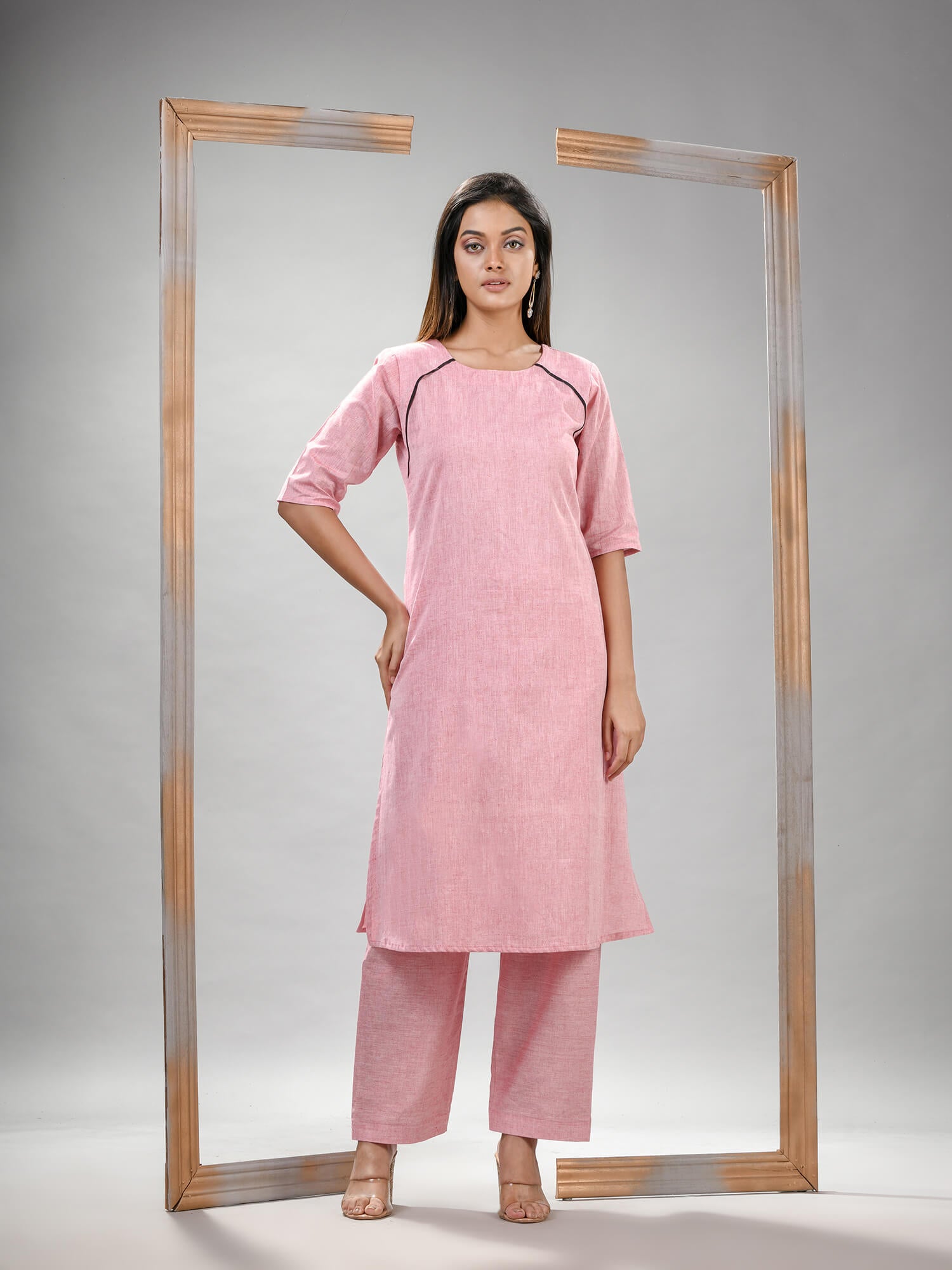 Crepe Pink Cotton Bengal Handwoven Kurta Set