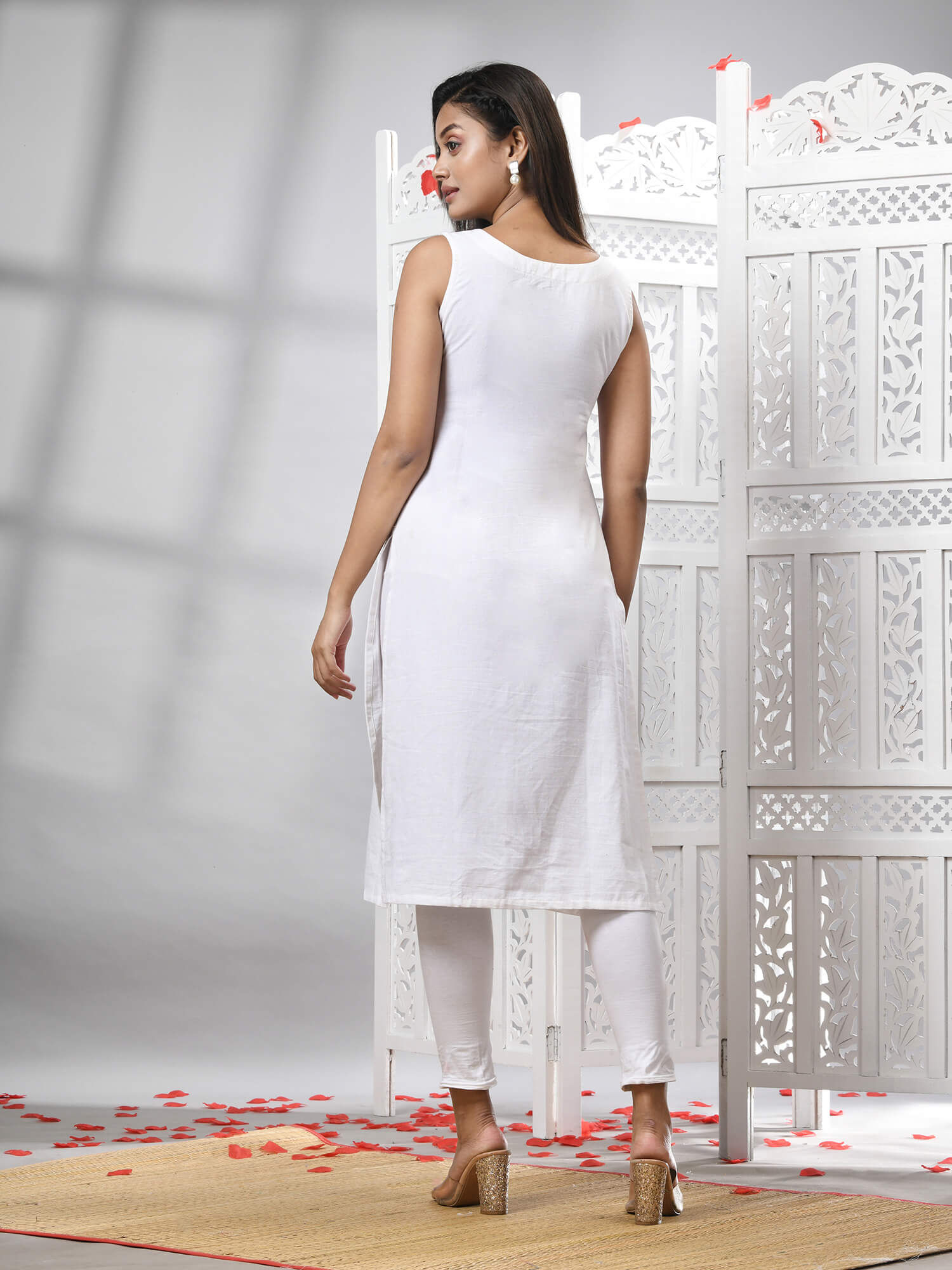 White Cotton Bengal Handwoven Kurti
