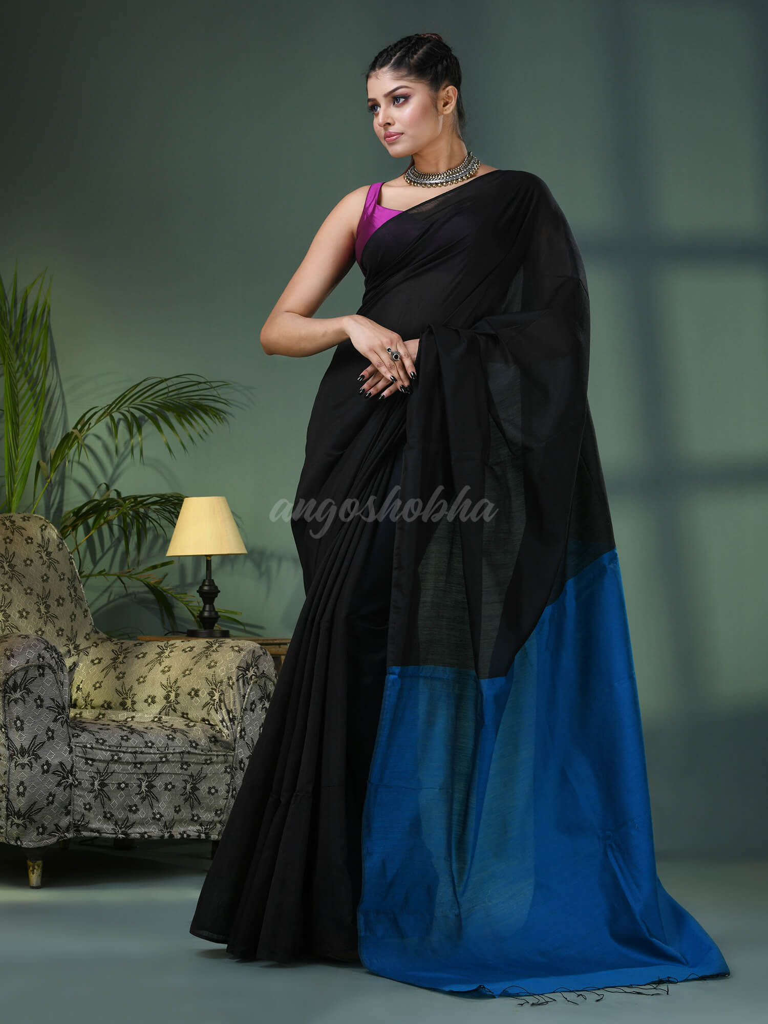 Black Cotton Blend With Turquoise Pallu Handloom Saree