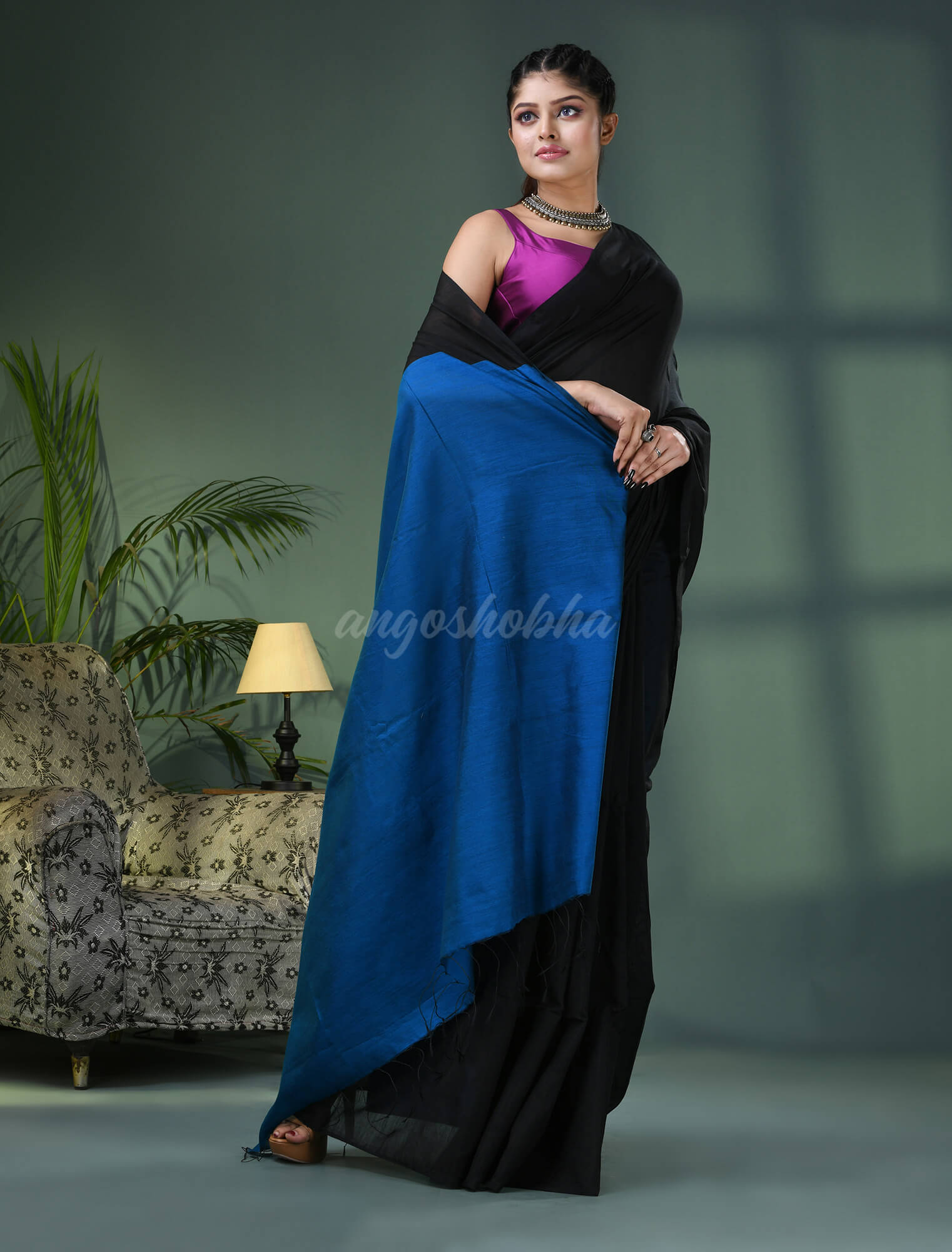 Black Cotton Blend With Turquoise Pallu Handloom Saree