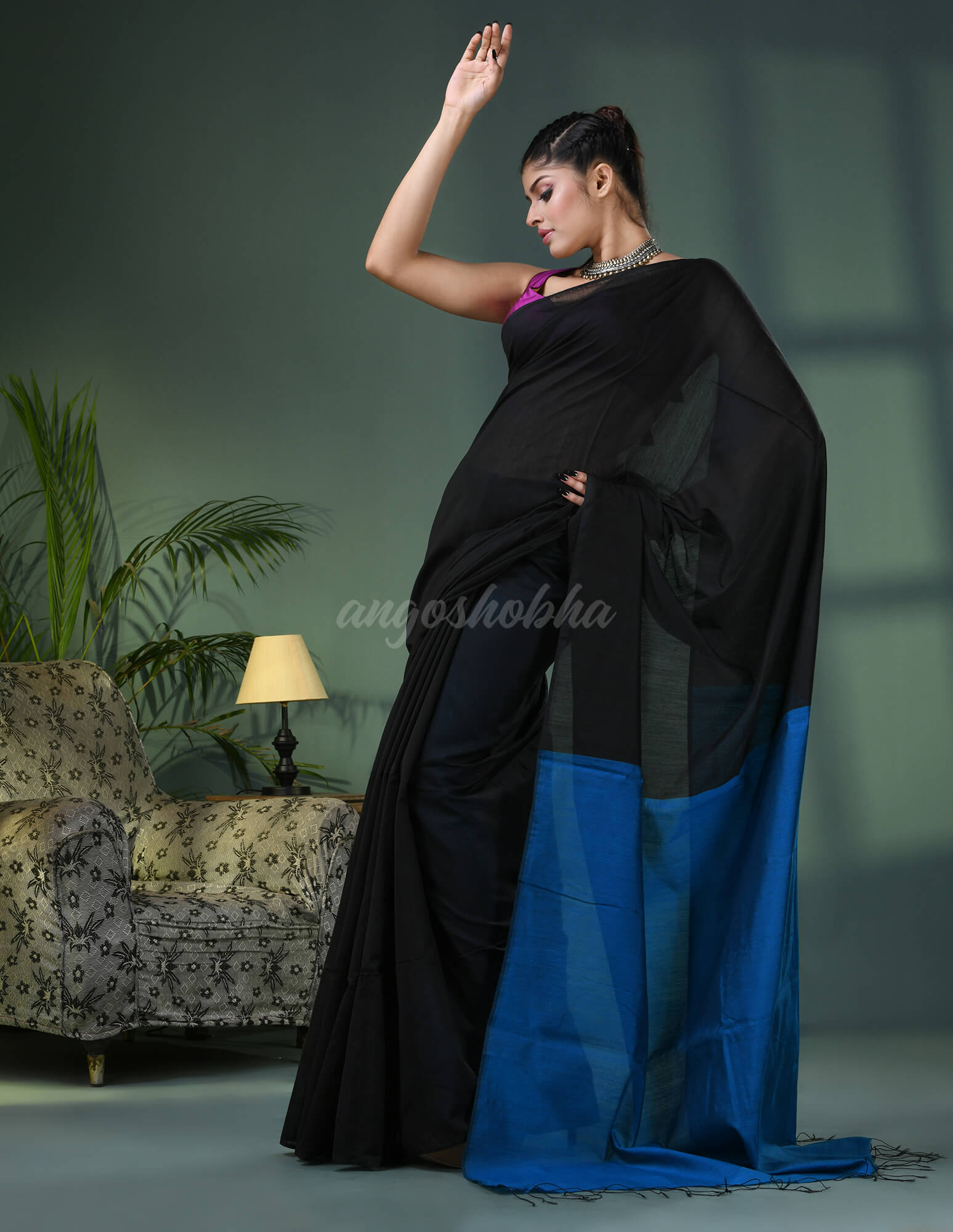 Black Cotton Blend With Turquoise Pallu Handloom Saree