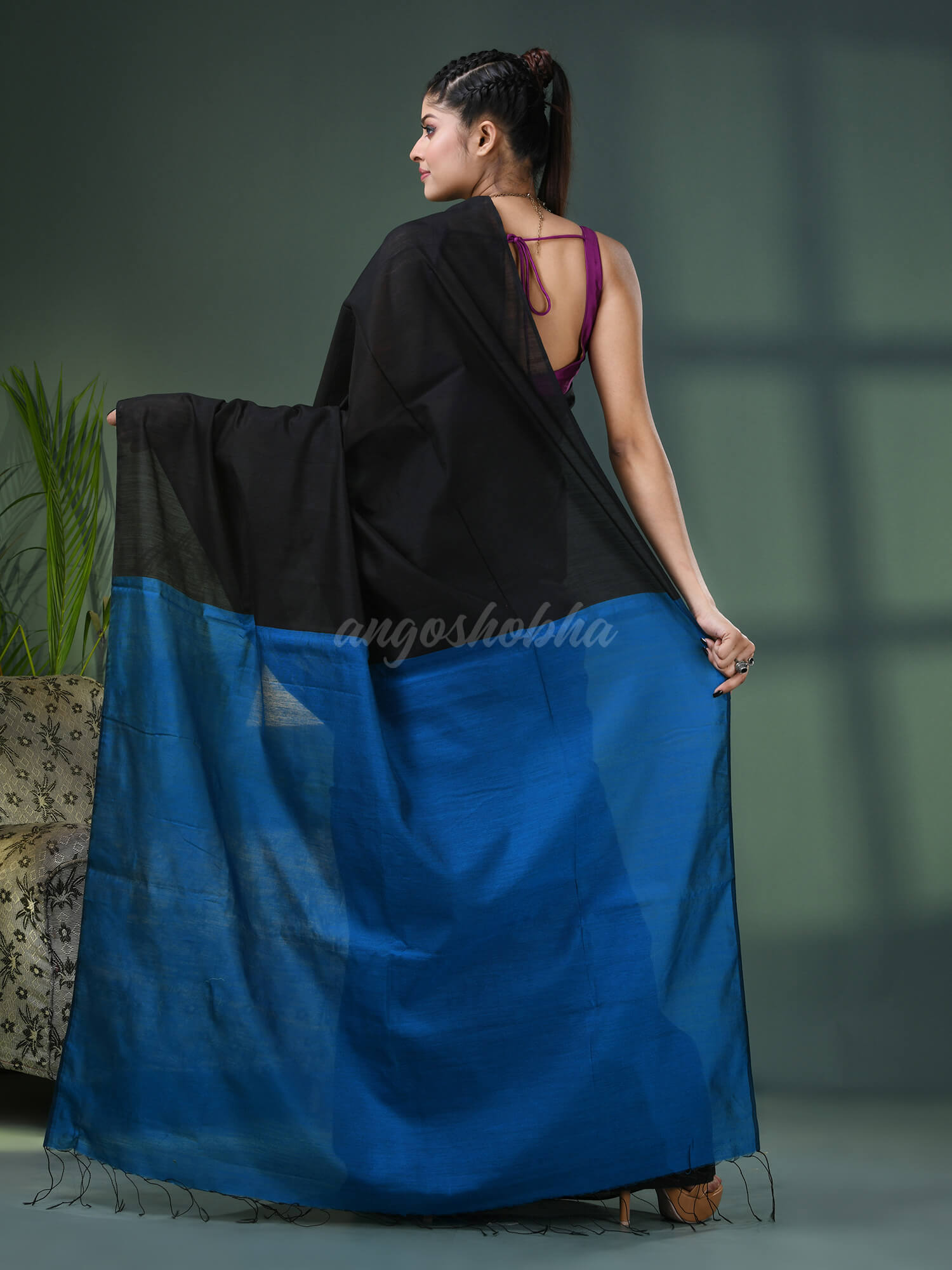 Black Cotton Blend With Turquoise Pallu Handloom Saree