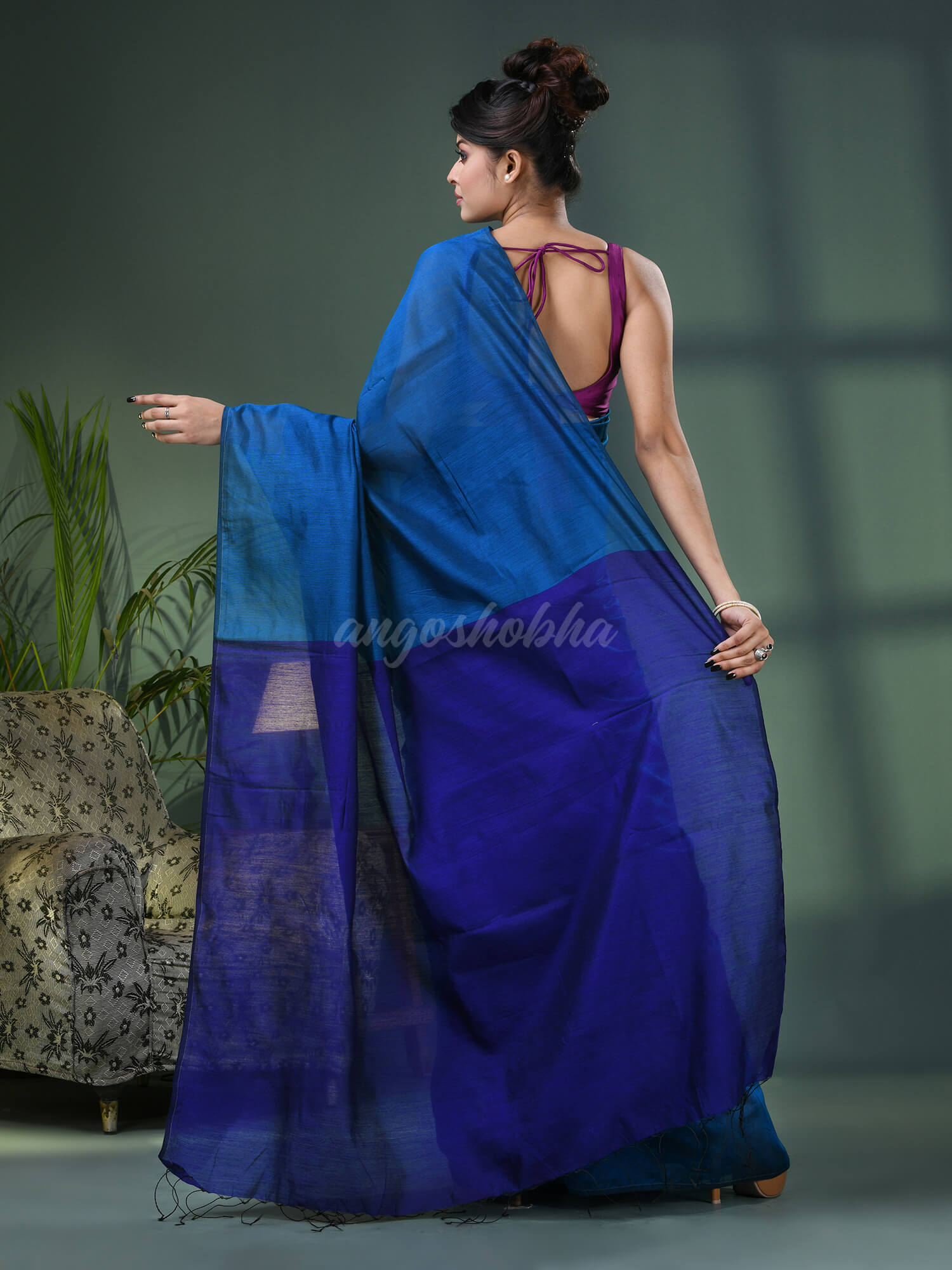 Turquoise Cotton Blend With Blue Pallu Handloom Saree