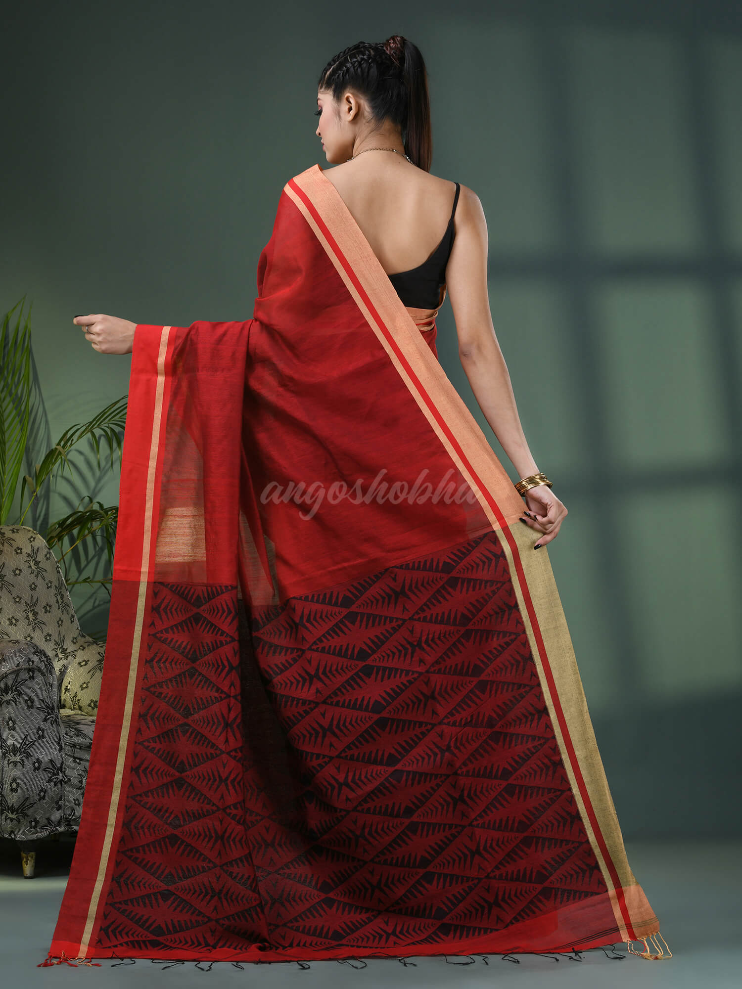Red Cotton Blend Jacquard Work Handloom Saree