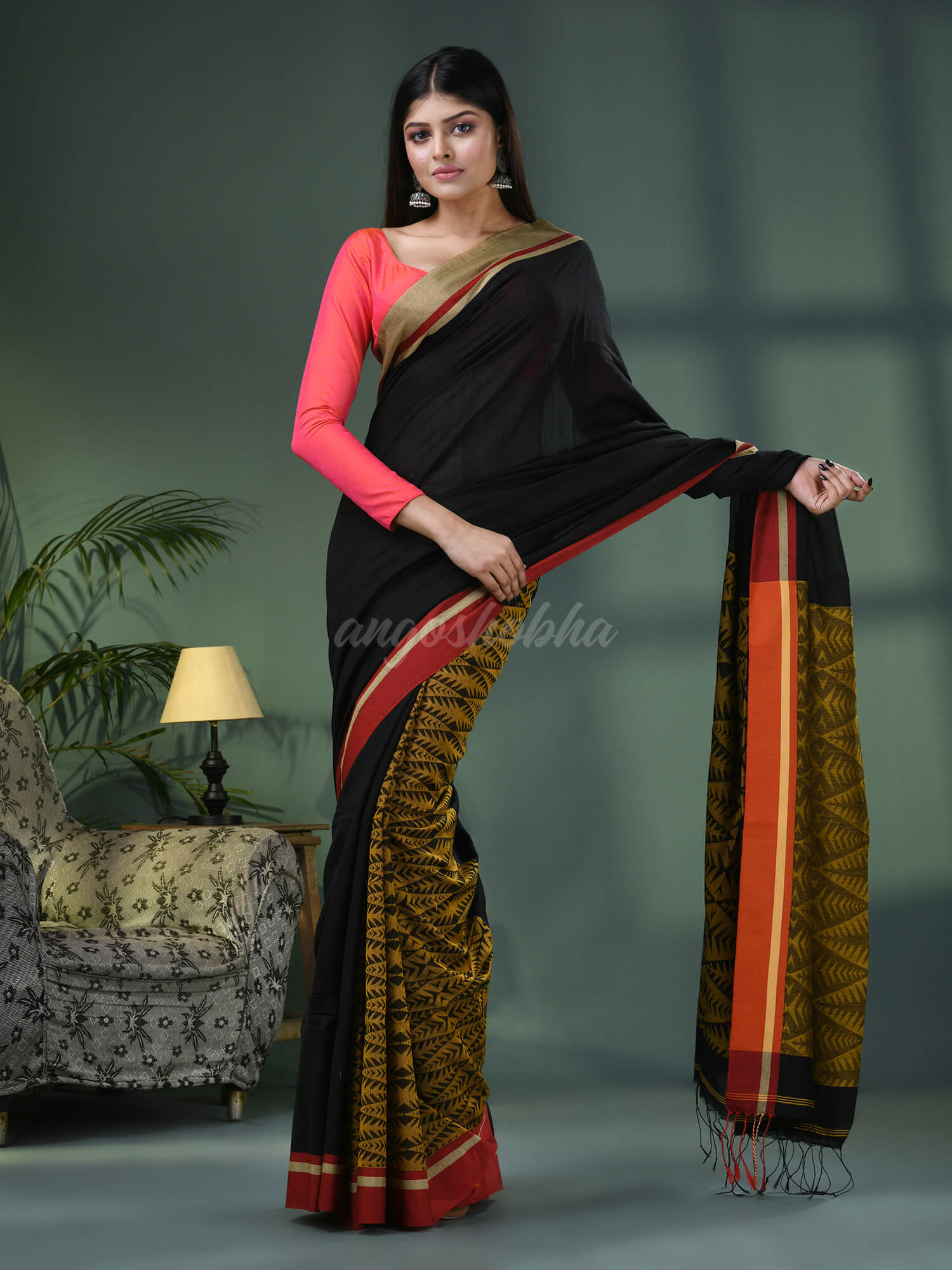 Black Cotton Blend Jacquard Work Handloom Saree