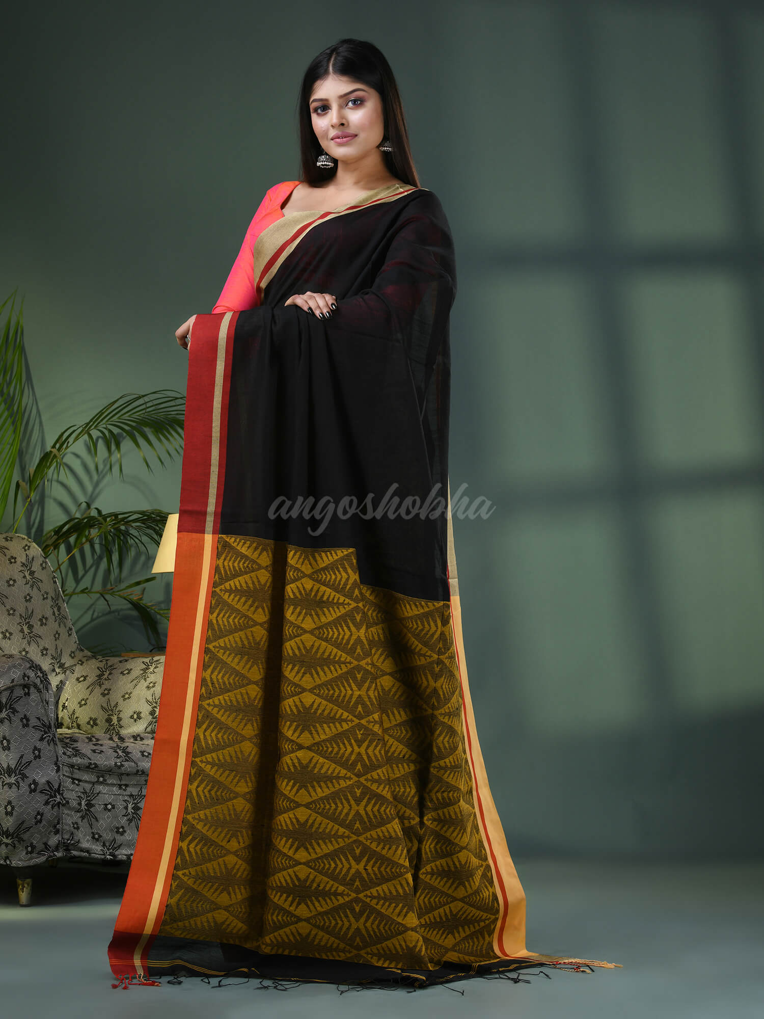 Black Cotton Blend Jacquard Work Handloom Saree