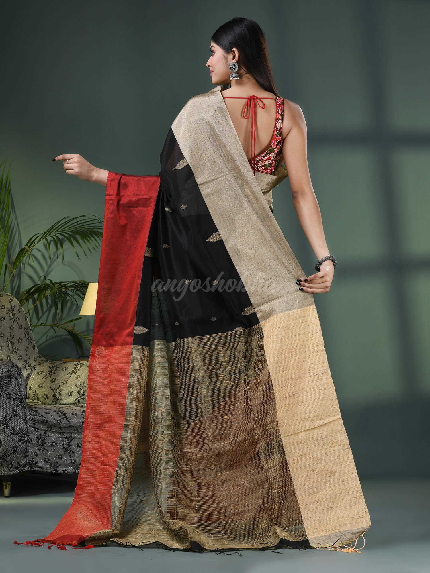 Black Cotton Blend Ganga Yamuna Border Handloom Saree