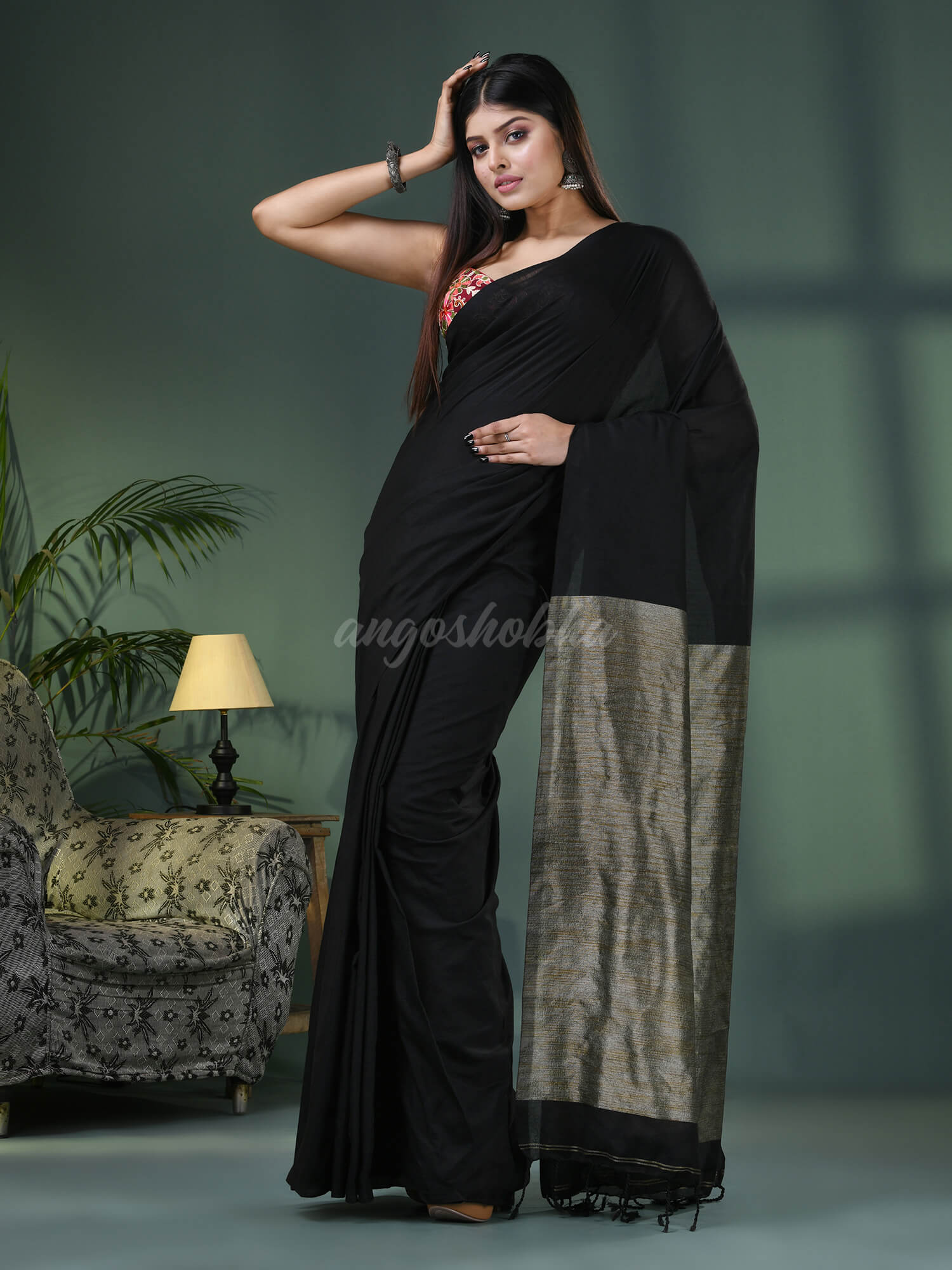 Black Cotton Blend Dupion Silk Pallu Handloom Saree