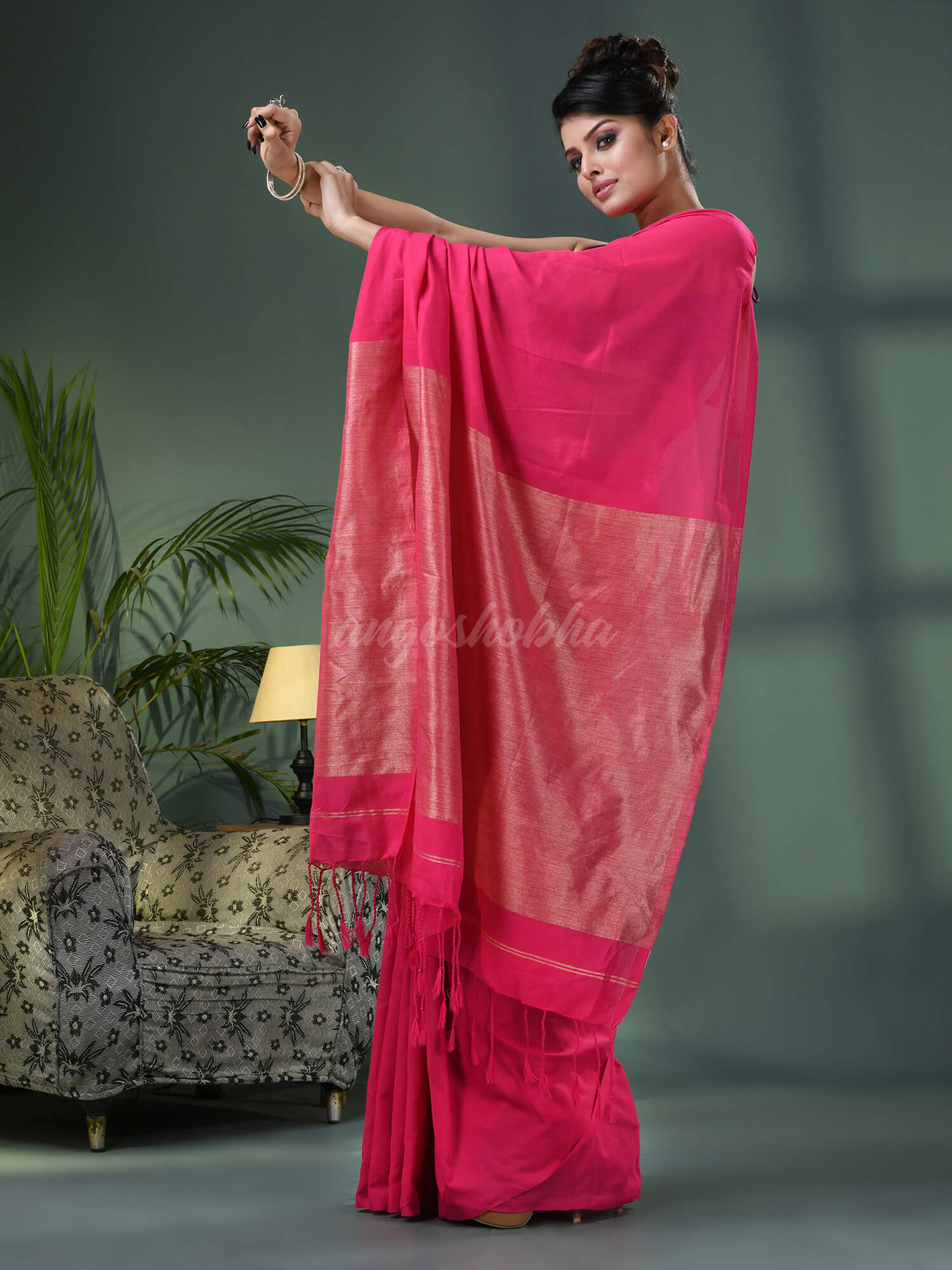 Fuscia Cotton Blend Dupion Silk Pallu Handloom Saree