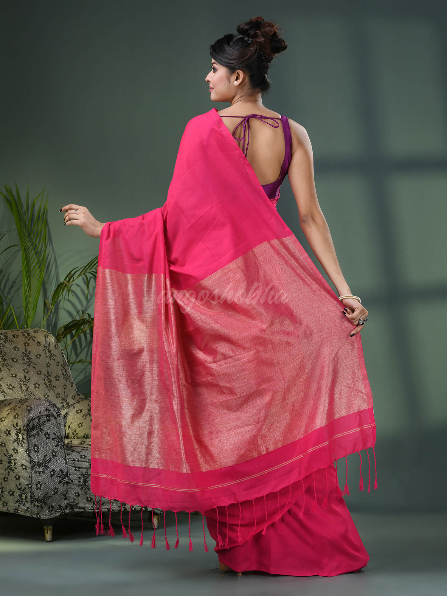 Fuscia Cotton Blend Dupion Silk Pallu Handloom Saree