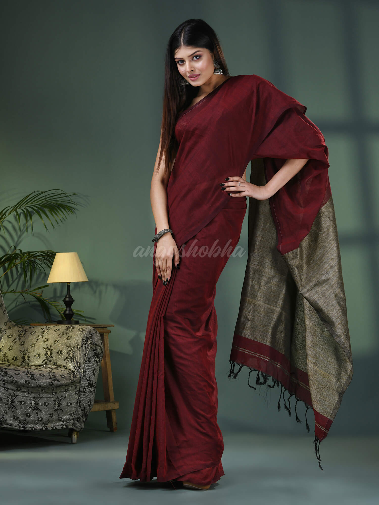 Maroon Cotton Blend Dupion Silk Pallu Handloom Saree
