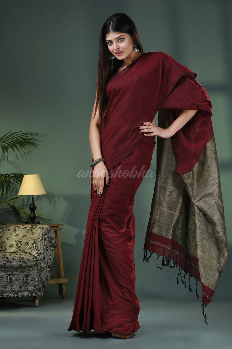 Maroon Cotton Blend Dupion Silk Pallu Handloom Saree