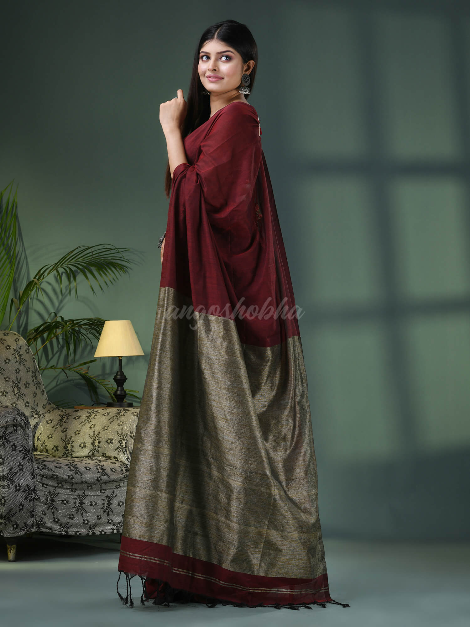 Maroon Cotton Blend Dupion Silk Pallu Handloom Saree