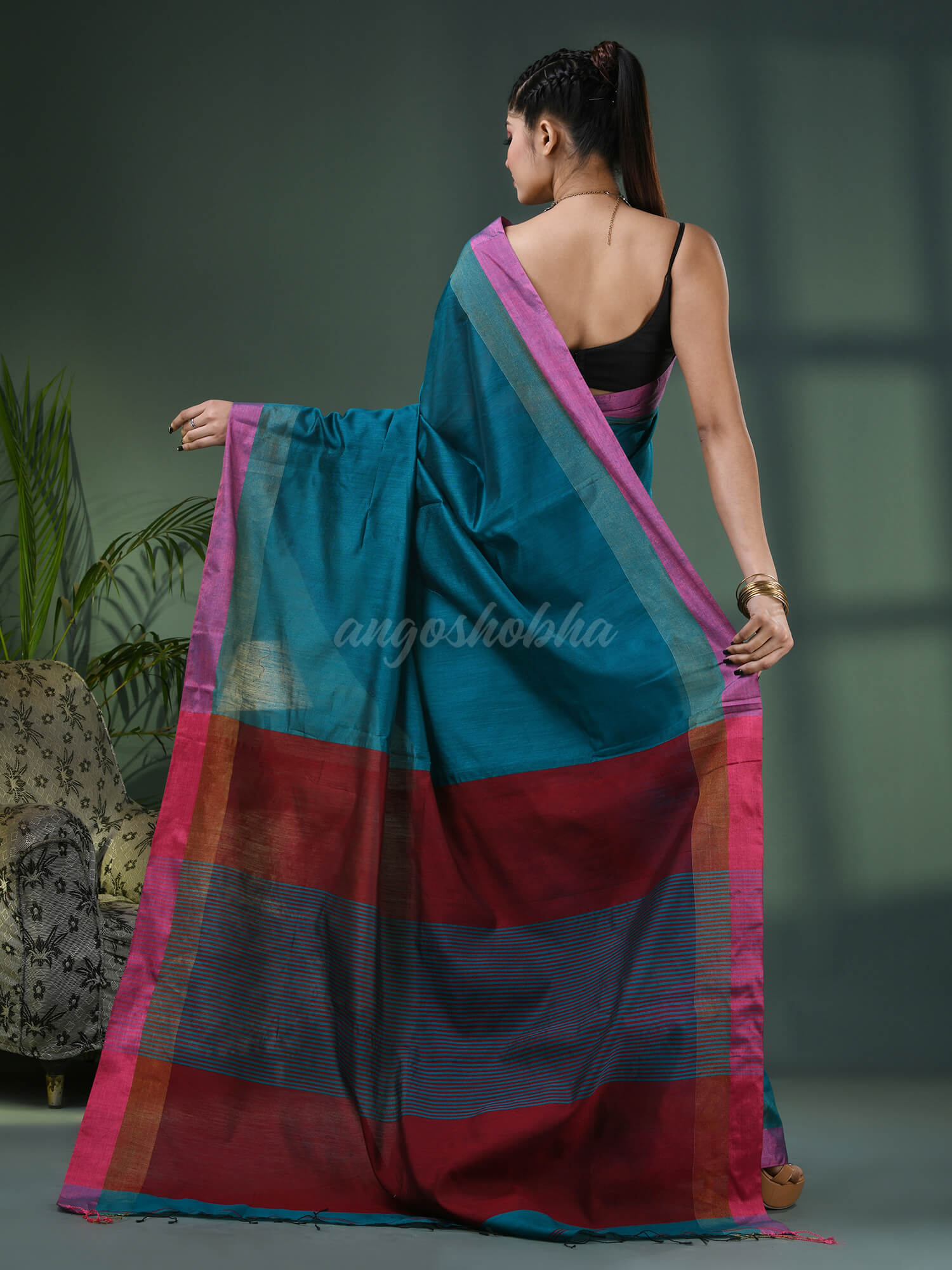 Deep Teal Cotton Blend Solid Border Handloom Saree