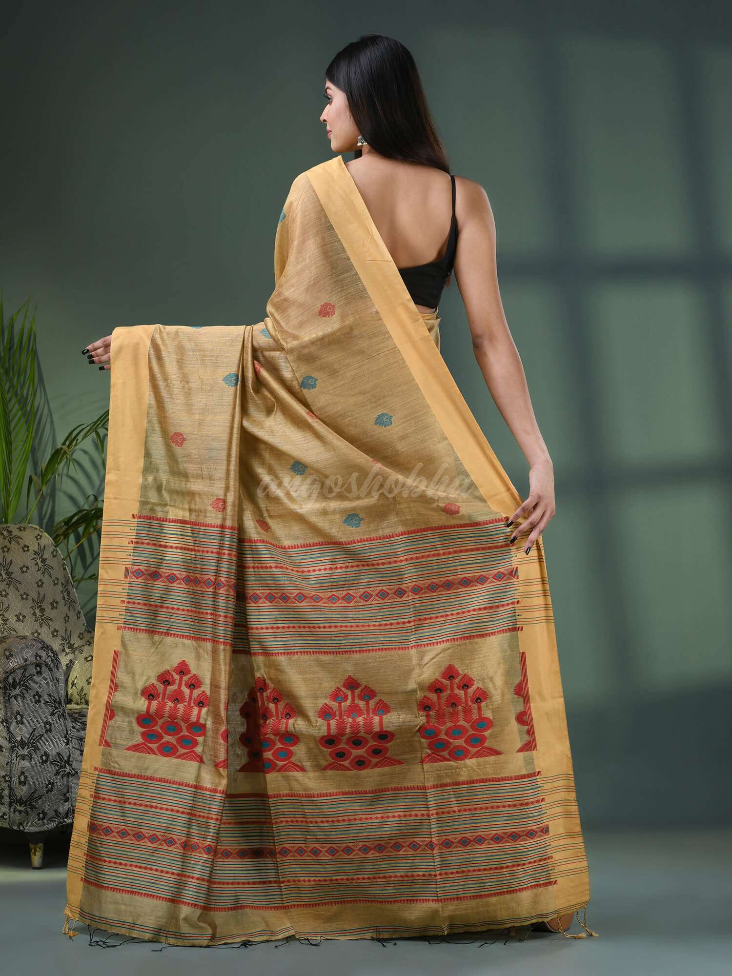 Beige Cotton Blend Jacquard Work Handloom Saree