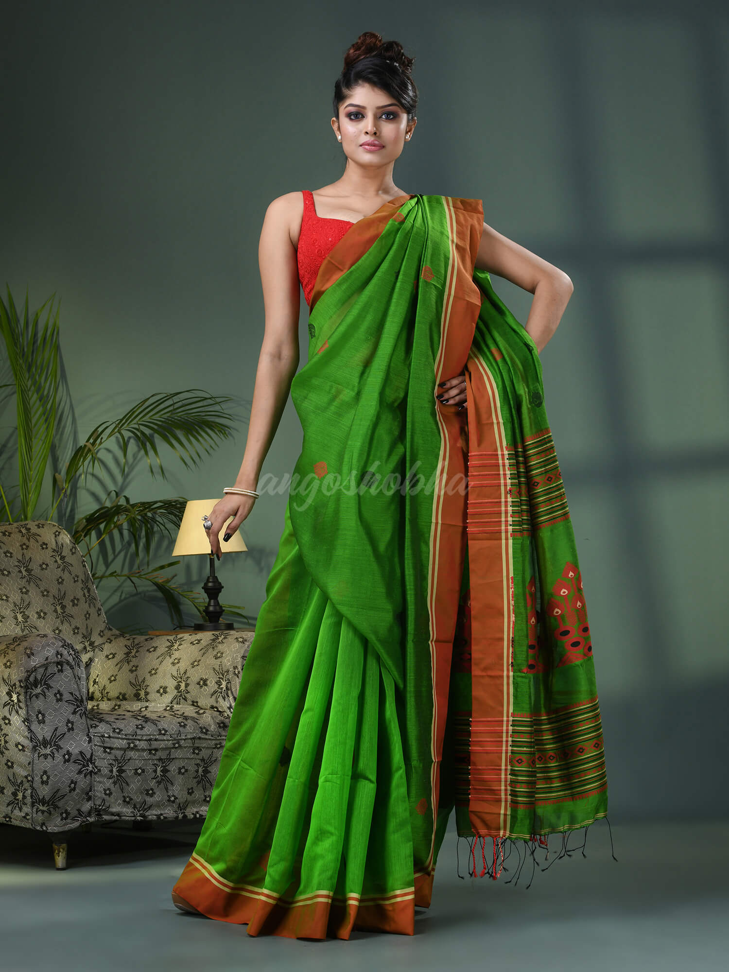Green Cotton Blend Jacquard Work Handloom Saree