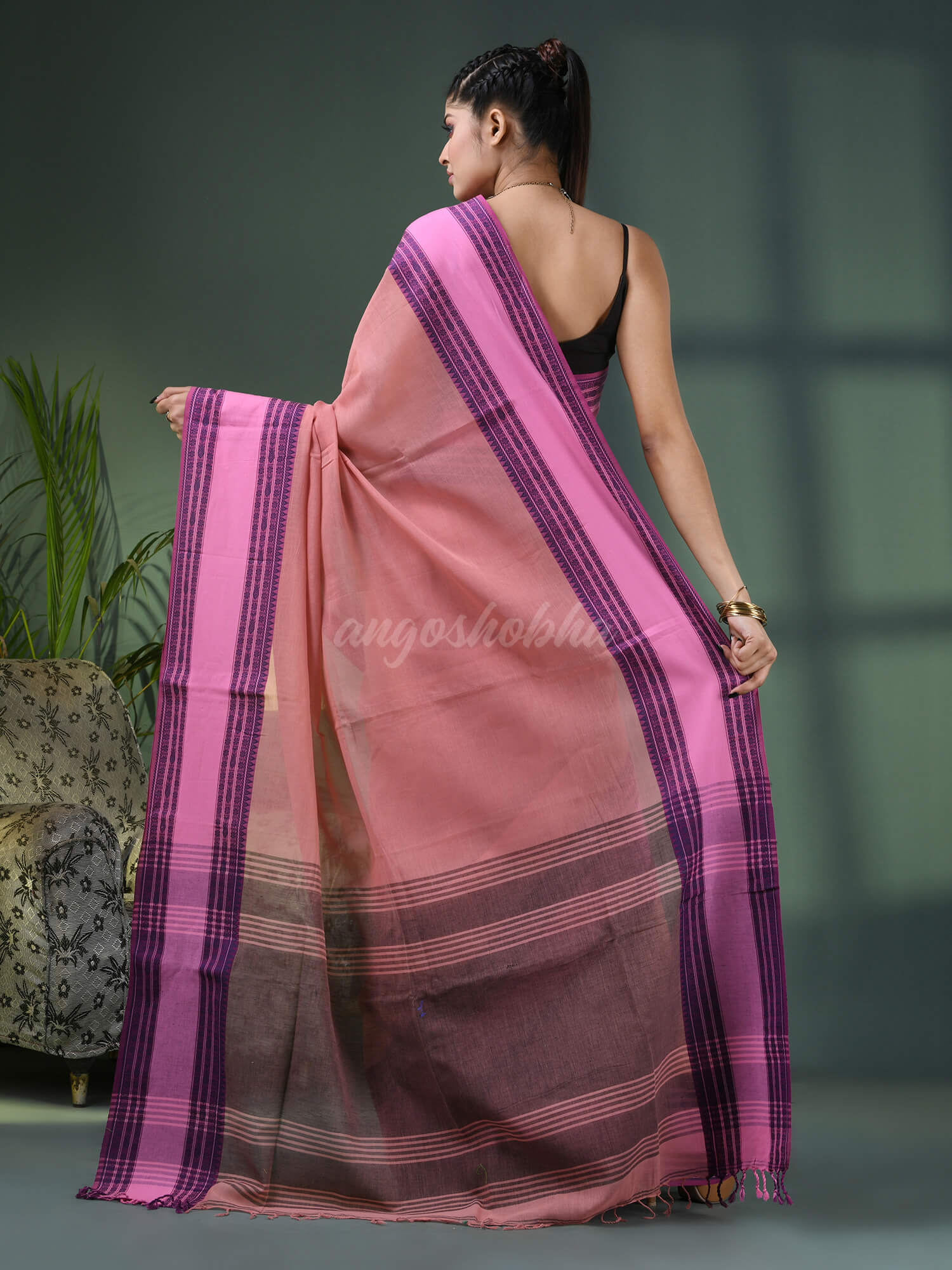 Pastel Peach Cotton Jacquard Border Handloom Saree