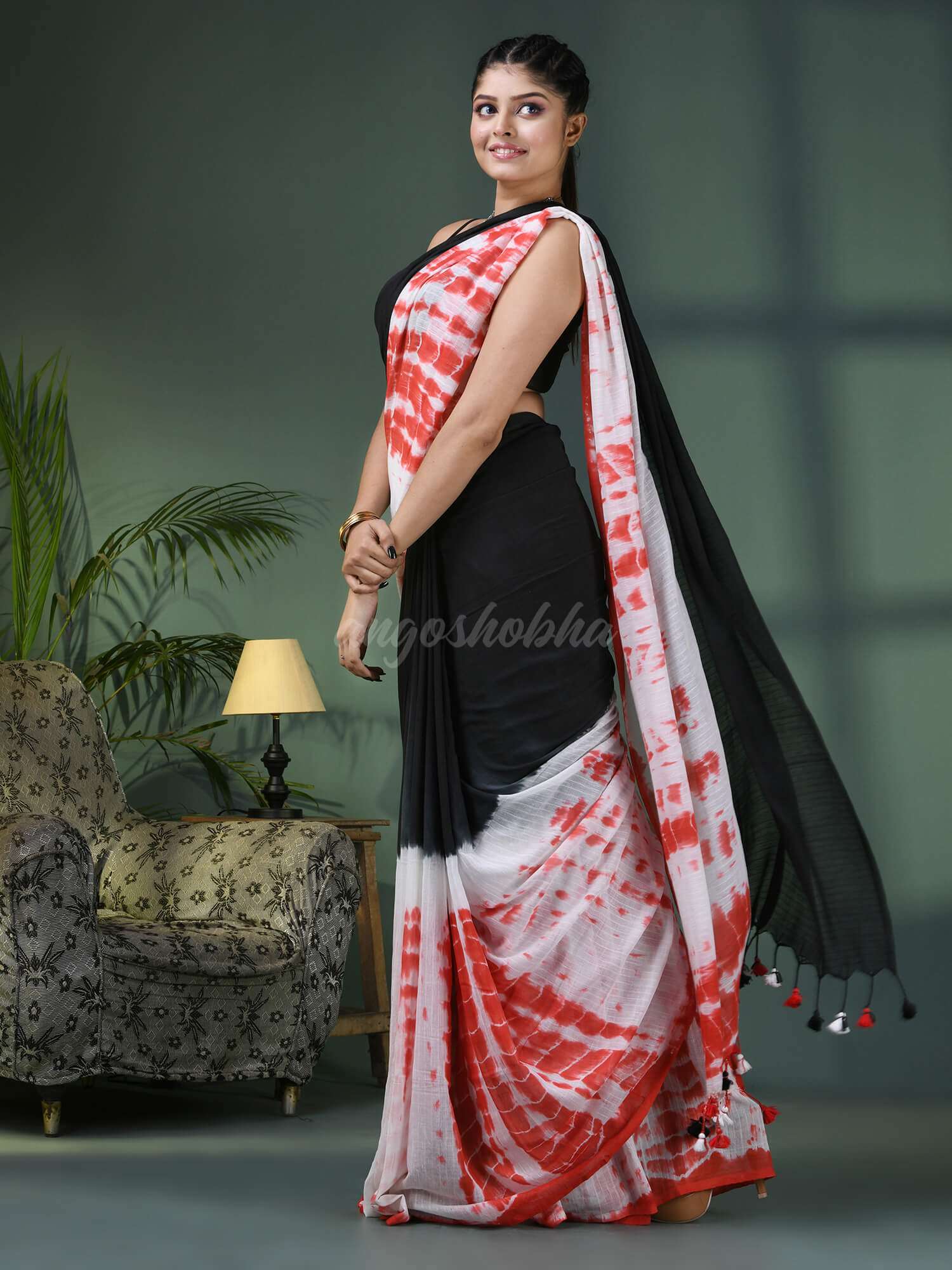 Black & White Cotton Srivari Handloom Saree