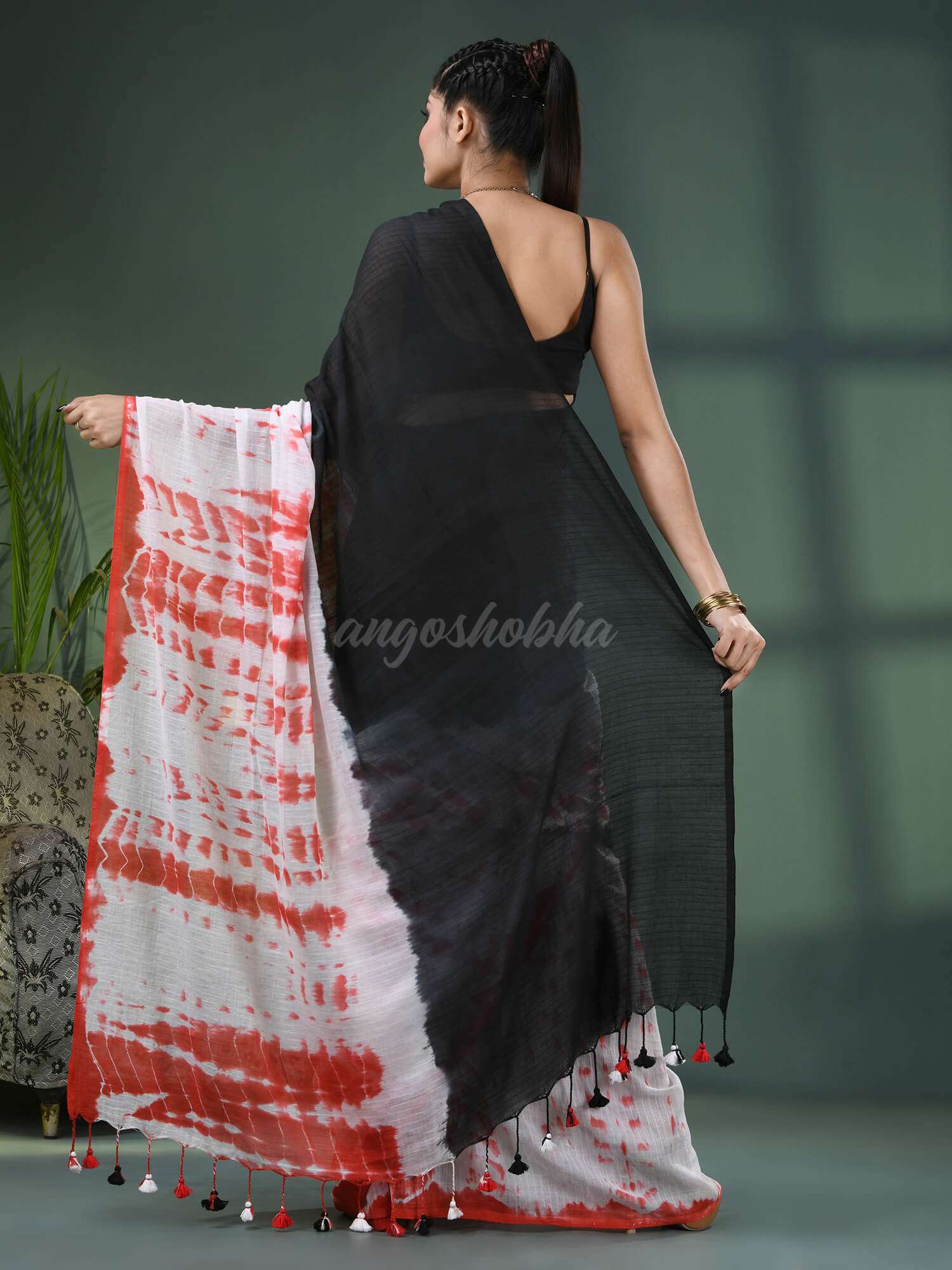 Black & White Cotton Srivari Handloom Saree