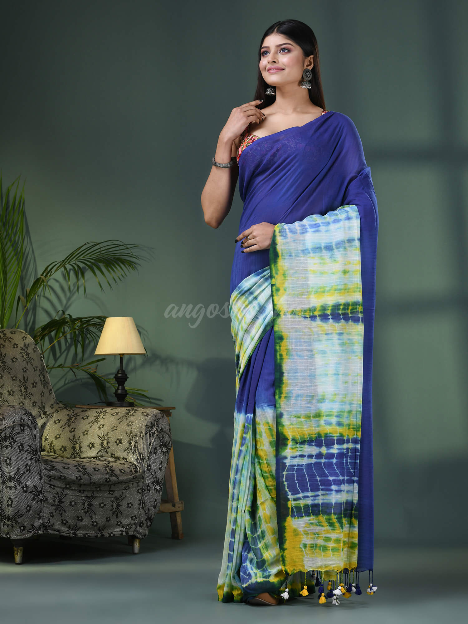 Blue & White Cotton Srivari Handloom Saree