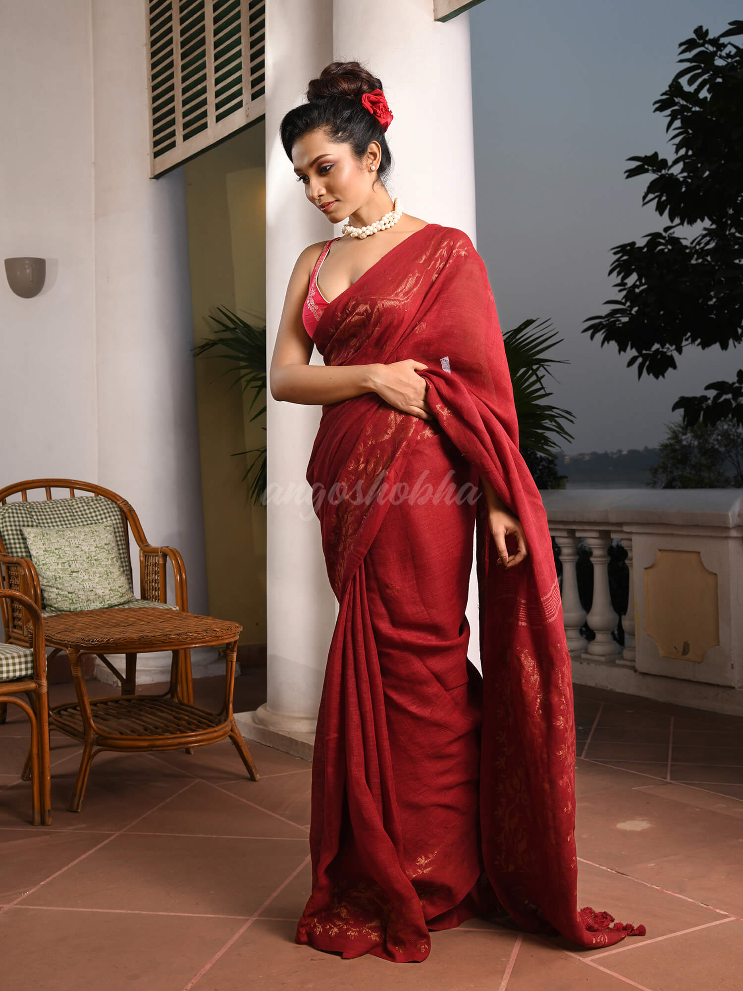 Maroon Linen Broder With Pallu Jacquard Zari Work Handwoven Saree