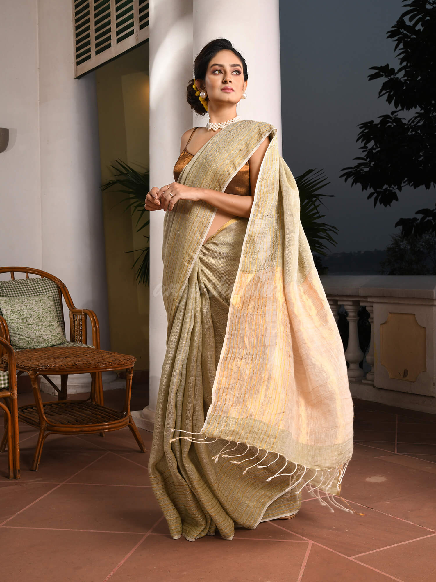 Sage Green Linen Zari Pallu Handwoven Saree