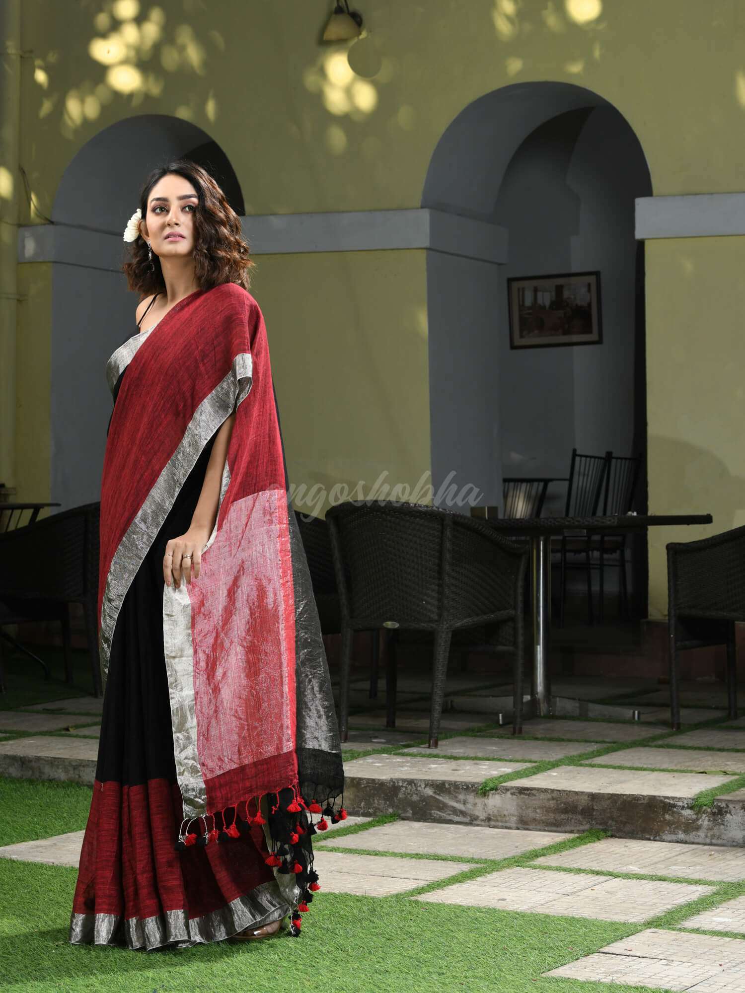Black & Maroon Linen Handwoven Saree