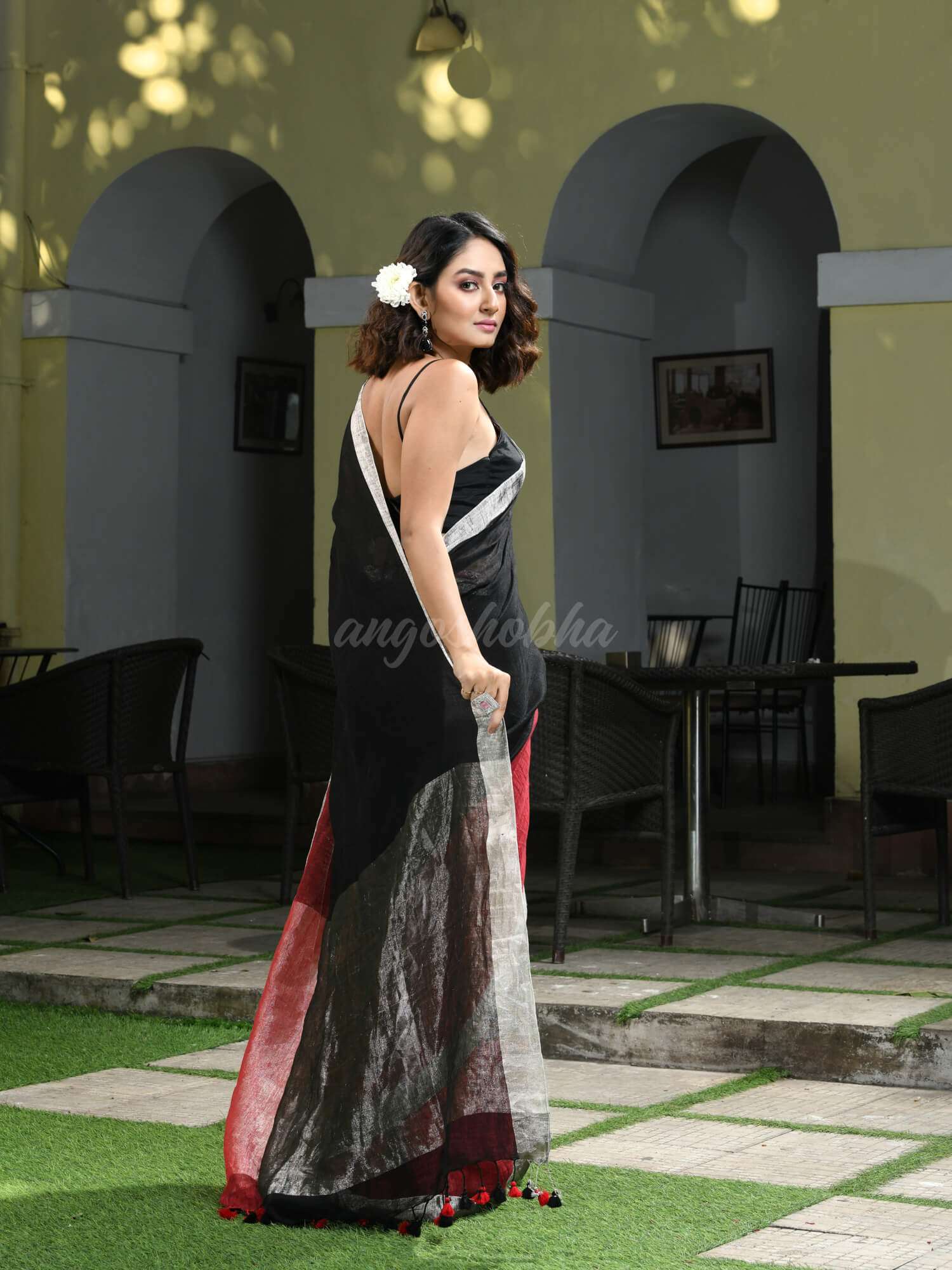 Black & Maroon Linen Handwoven Saree