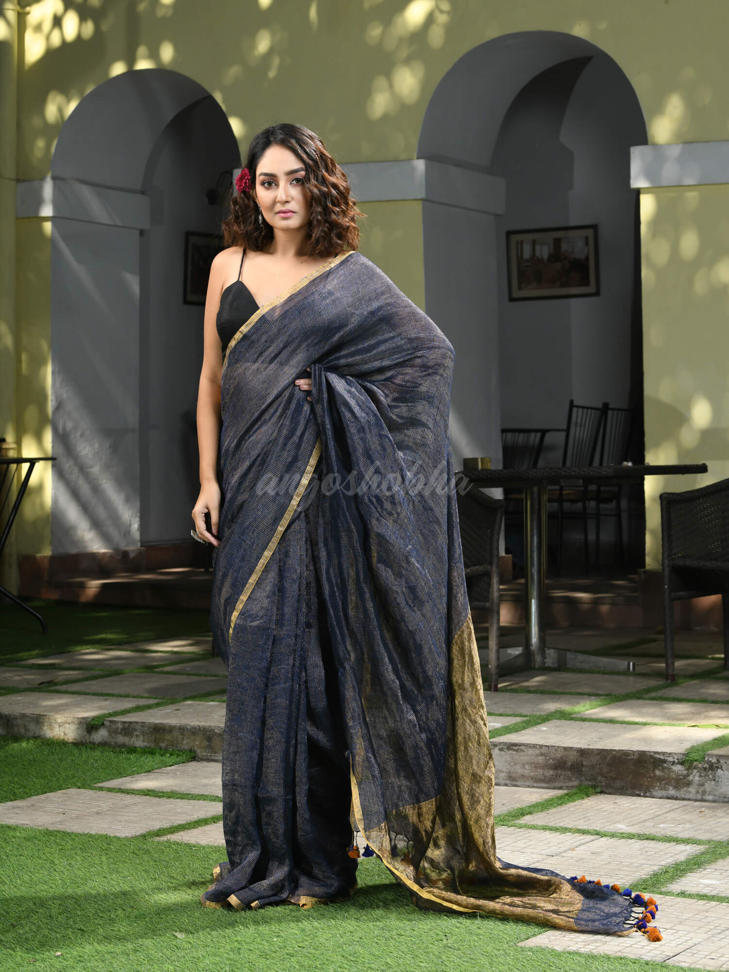 Blue Linen Zari Tissue Check Handwoven Saree