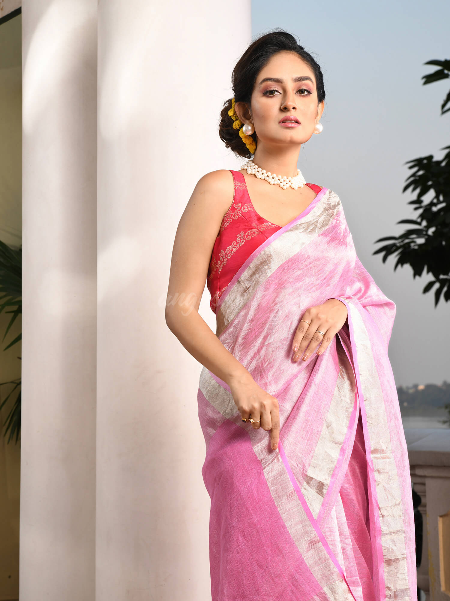 Pink Linen Zari Tissue Handwoven tissue saree