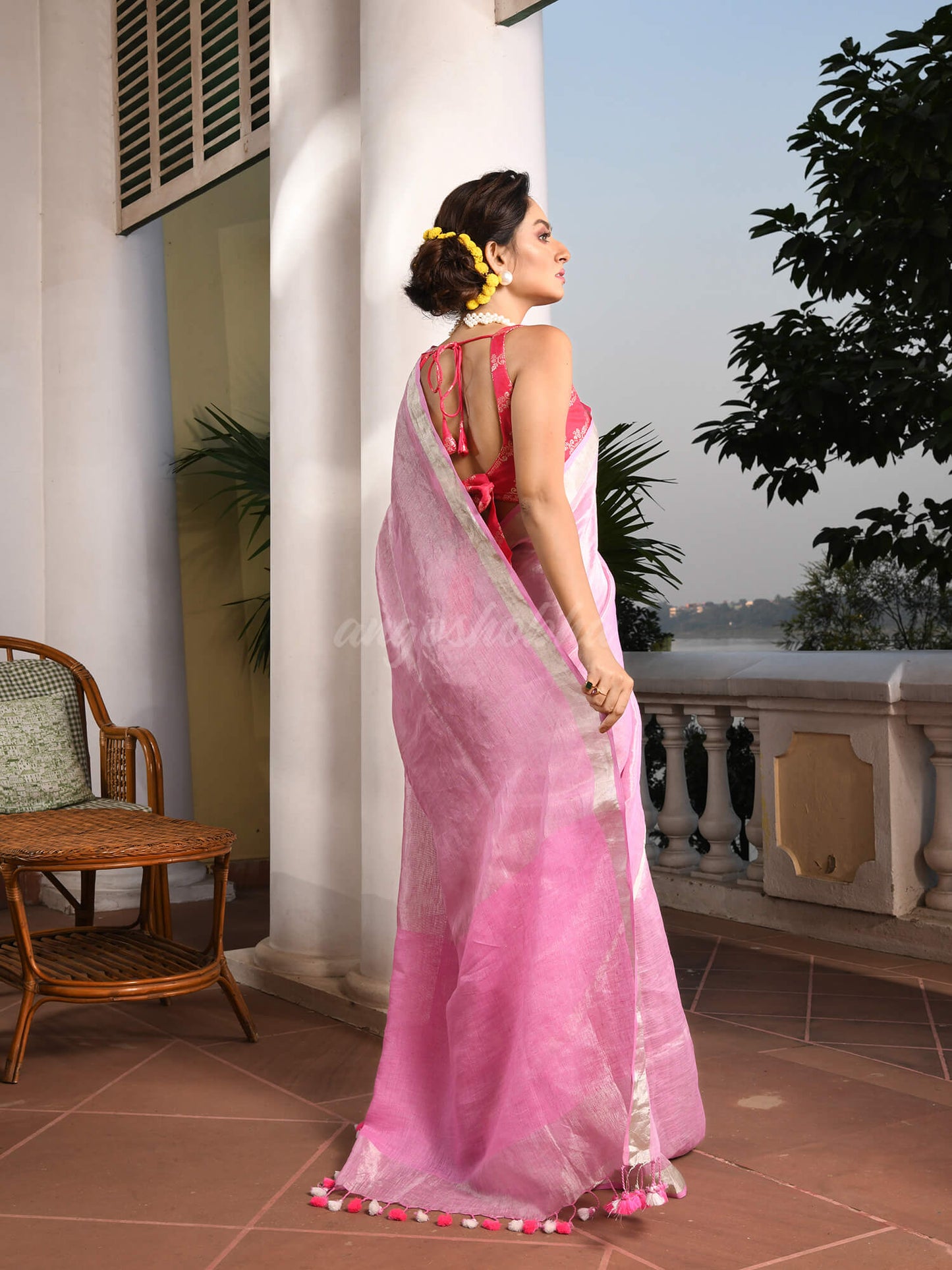 Pink Linen Zari Tissue Handwoven tissue saree