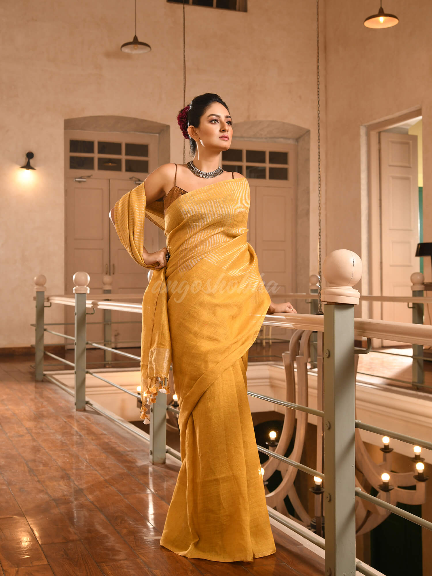 Mustard Linen With Pallu Silver Zari Check Handwoven Saree