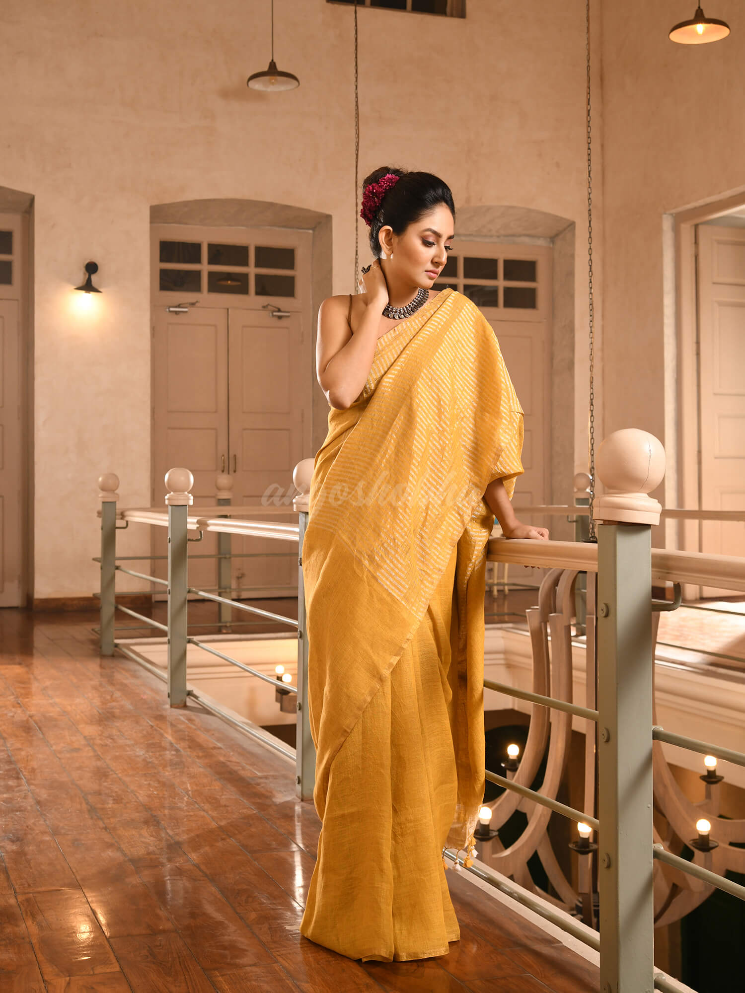 Mustard Linen With Pallu Silver Zari Check Handwoven Saree