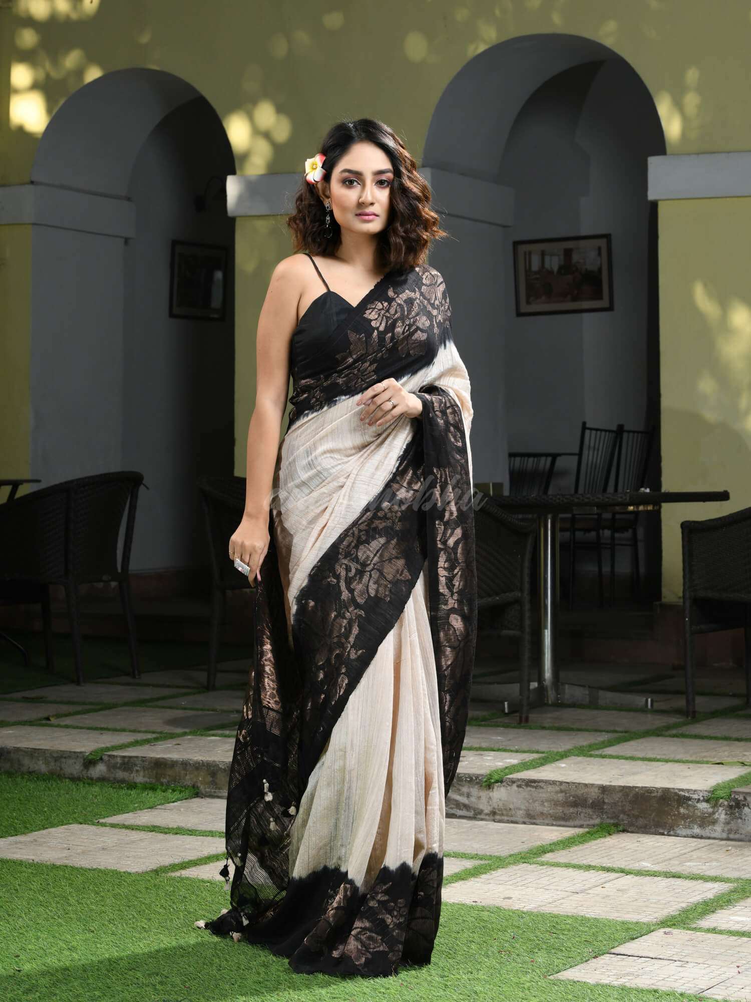 Beige Matka Silk Black Taidai Jacquard Saree