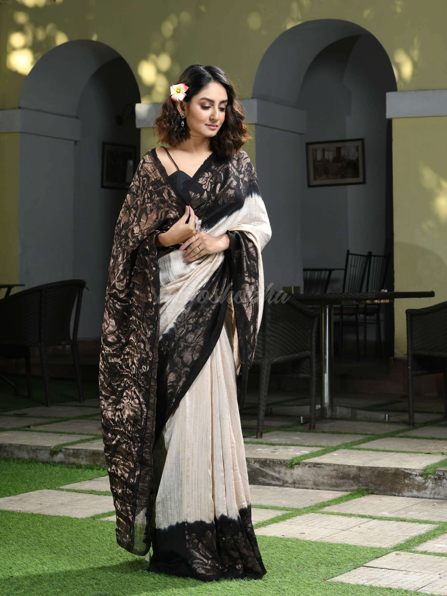 Beige Matka Silk Black Taidai Jacquard Saree
