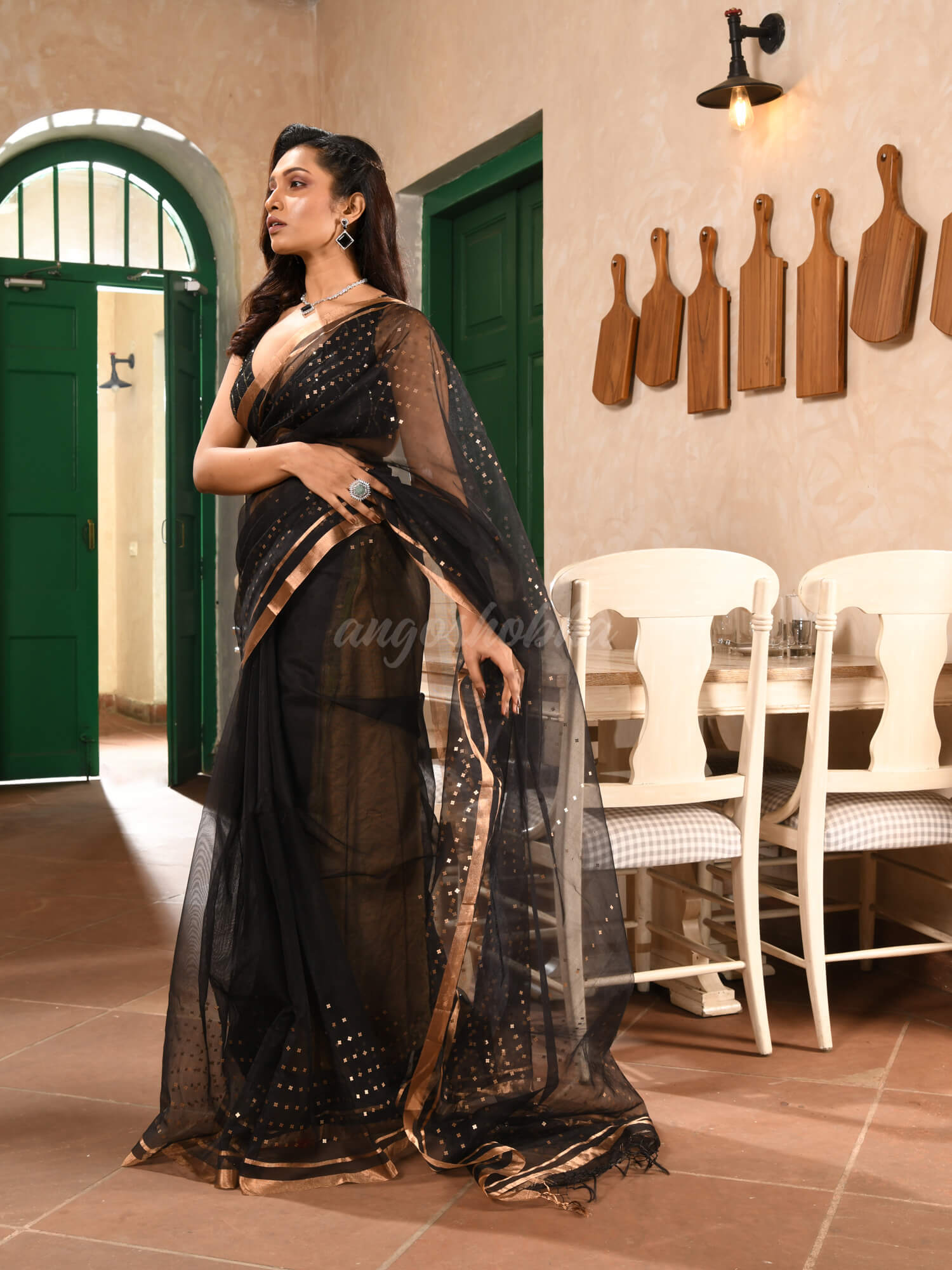 Black Silk Sequence Temple Design Handwoven Muslin Saree