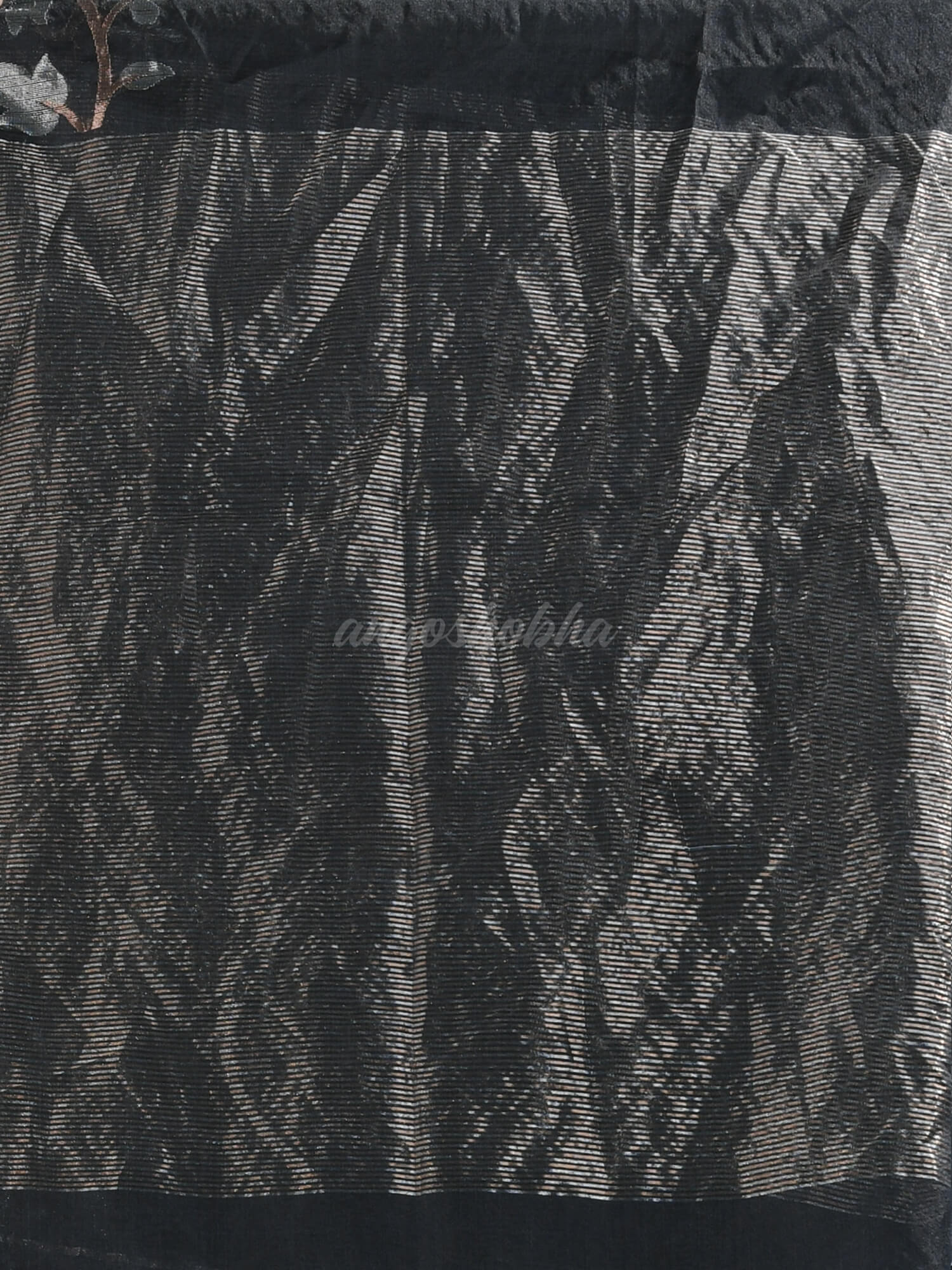 Black Silk White Flowers Motive Handwoven Muslin Saree