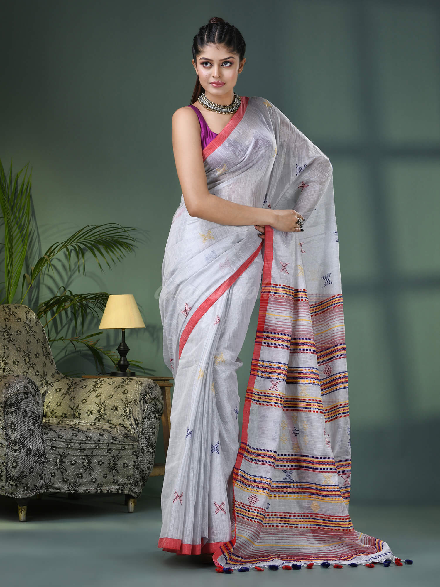 Silver Zari Cotton All Body Kantha Buti Handloom Tissue Saree