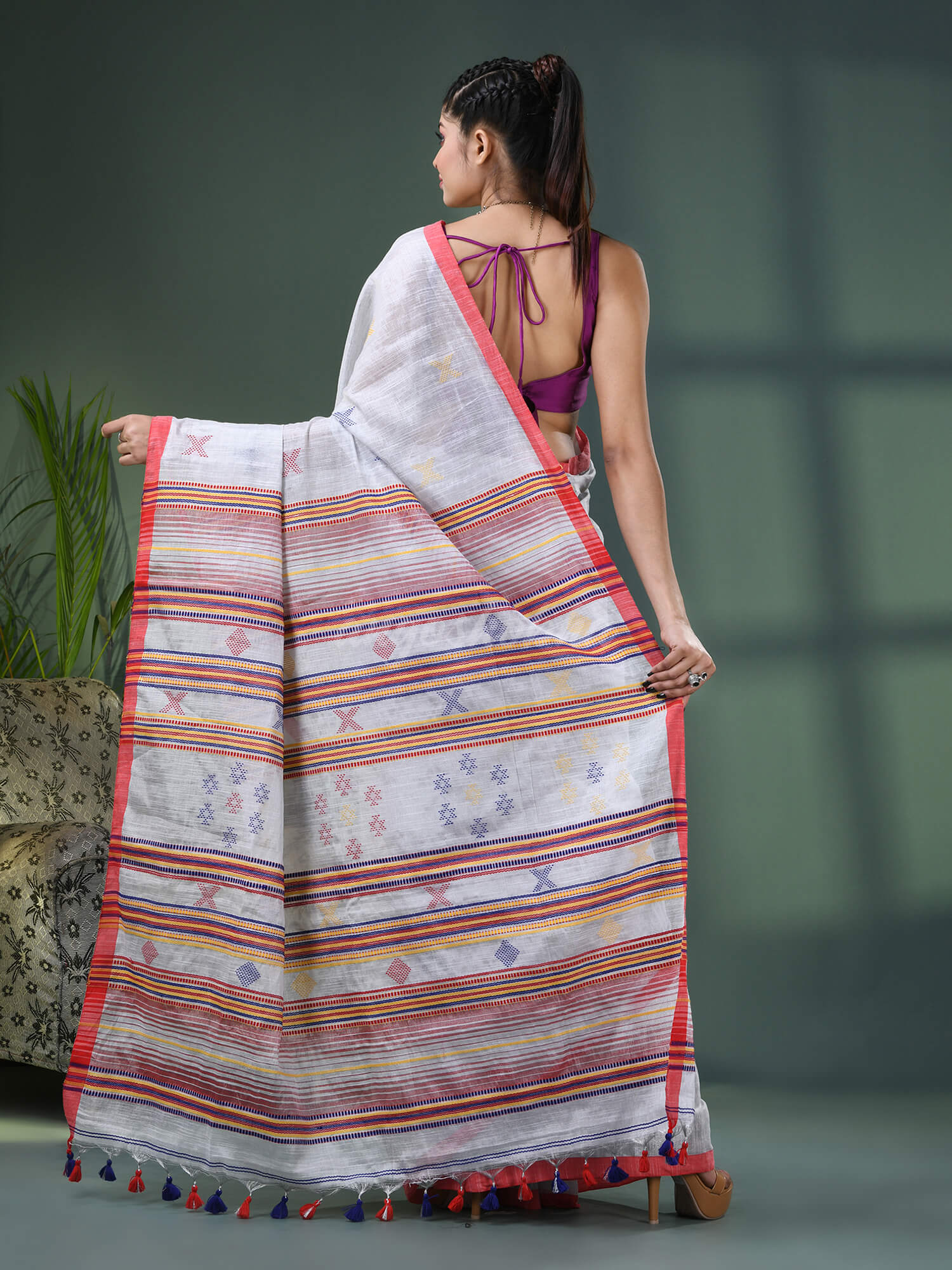 Silver Zari Cotton All Body Kantha Buti Handloom Tissue Saree