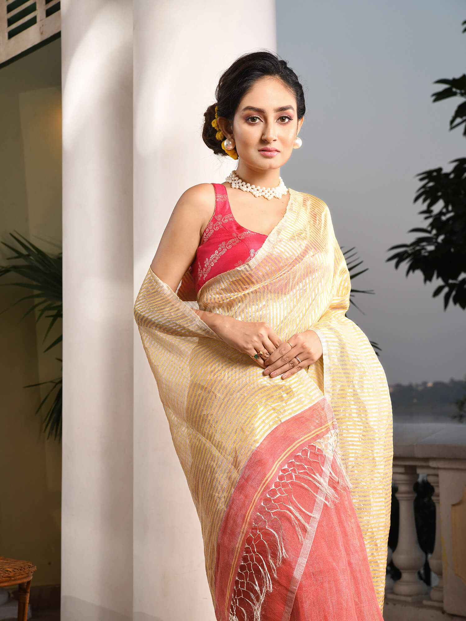 This is Dark Peach Linen Silver Zari Check Pallu Handwoven tissue saree