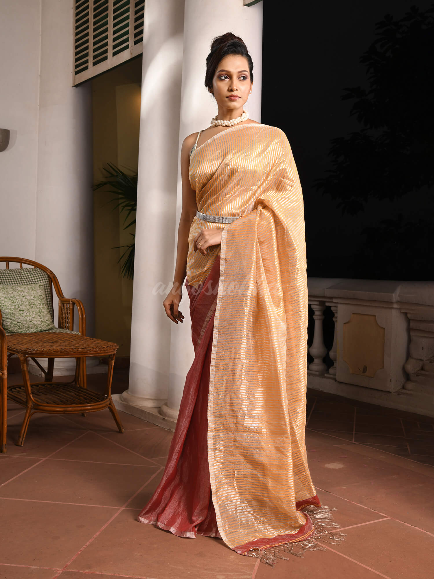 Maroon Linen Silver Zari Check Pallu Handwoven tissue saree